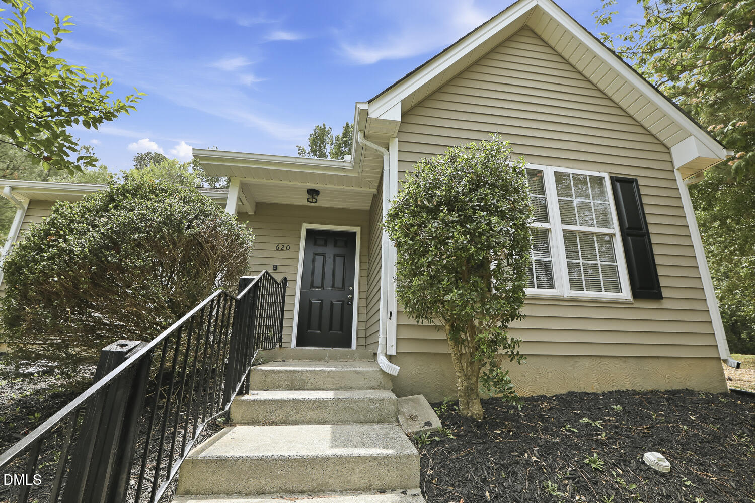 620 Piper Street Property Photo 2