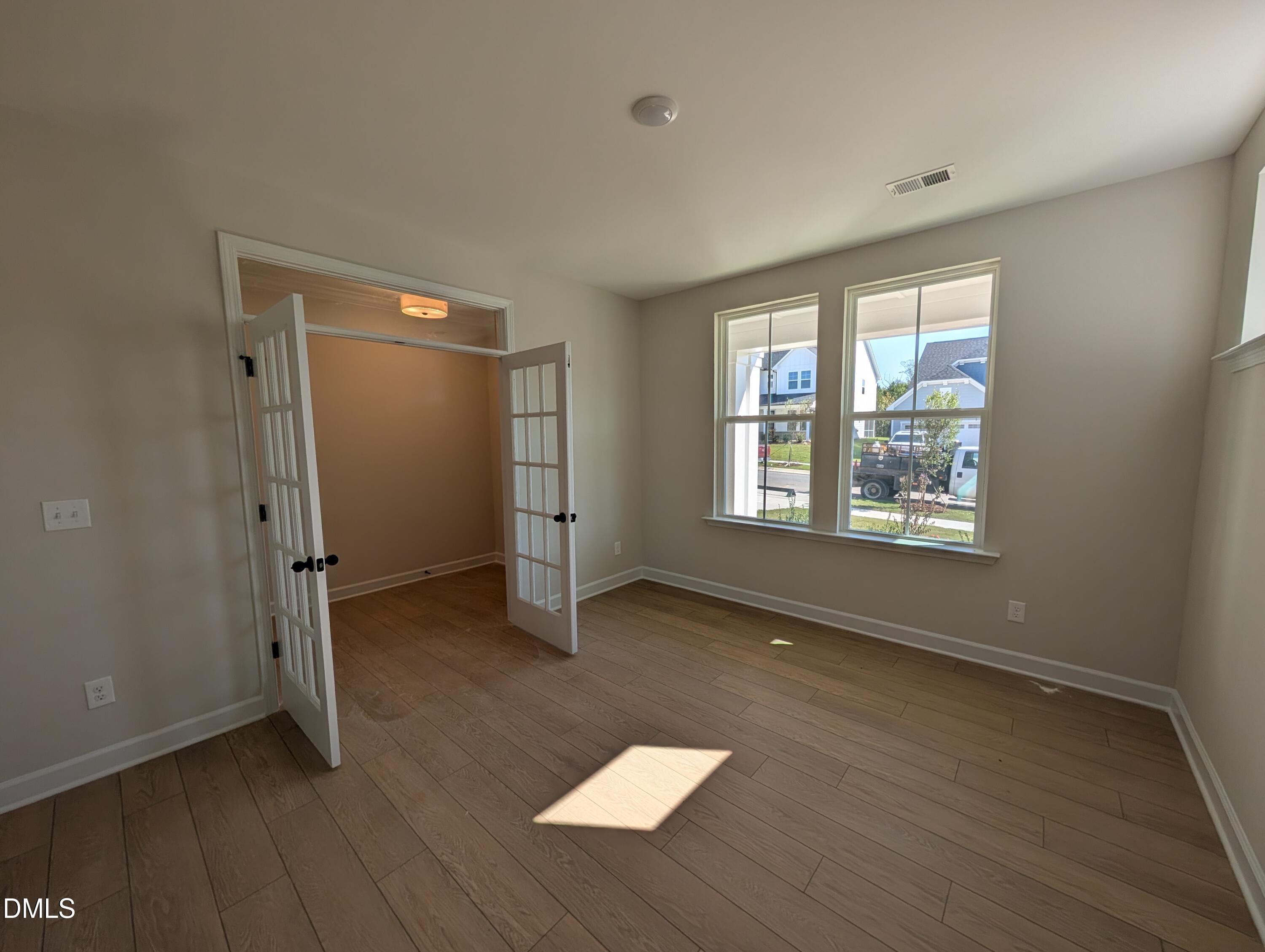 1929 Eagle Manor Drive Property Photo 3