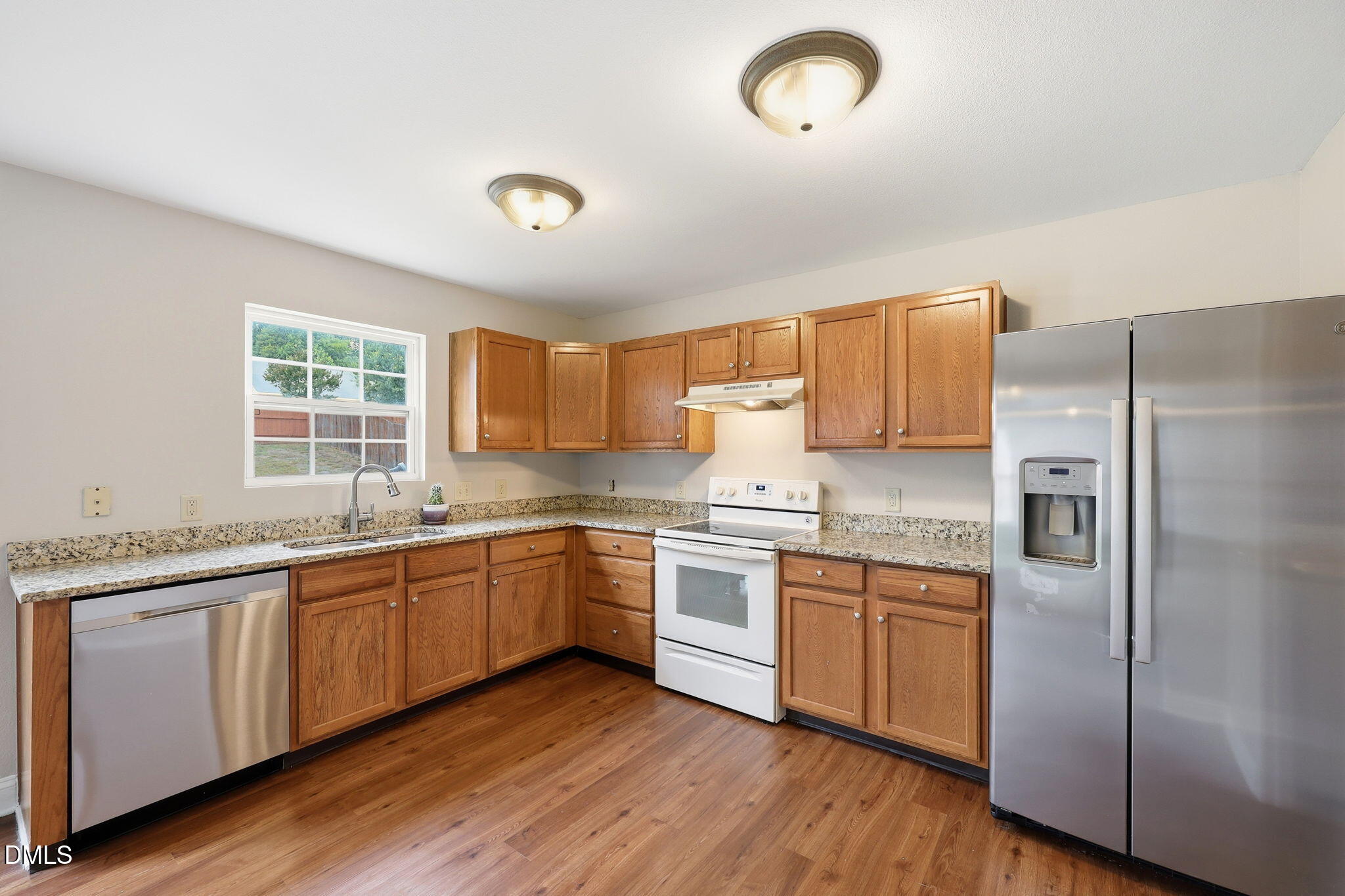 410 Walnut Crossing Drive Property Photo 13