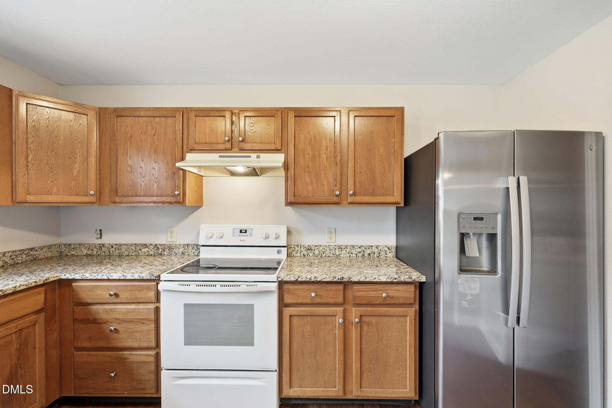 410 Walnut Crossing Drive Property Photo 15