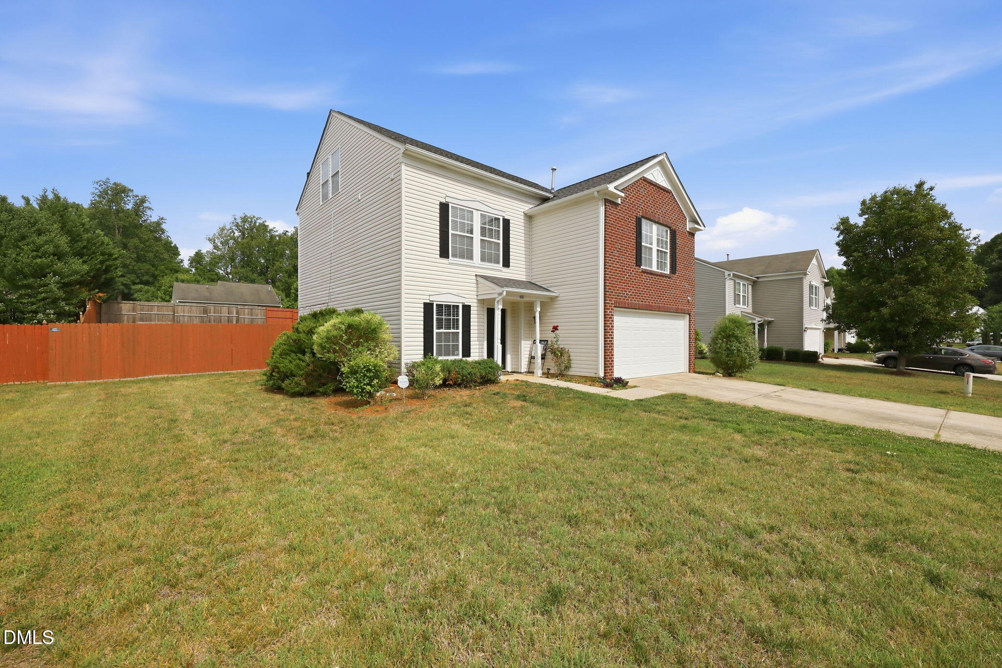 410 Walnut Crossing Drive Property Photo 33