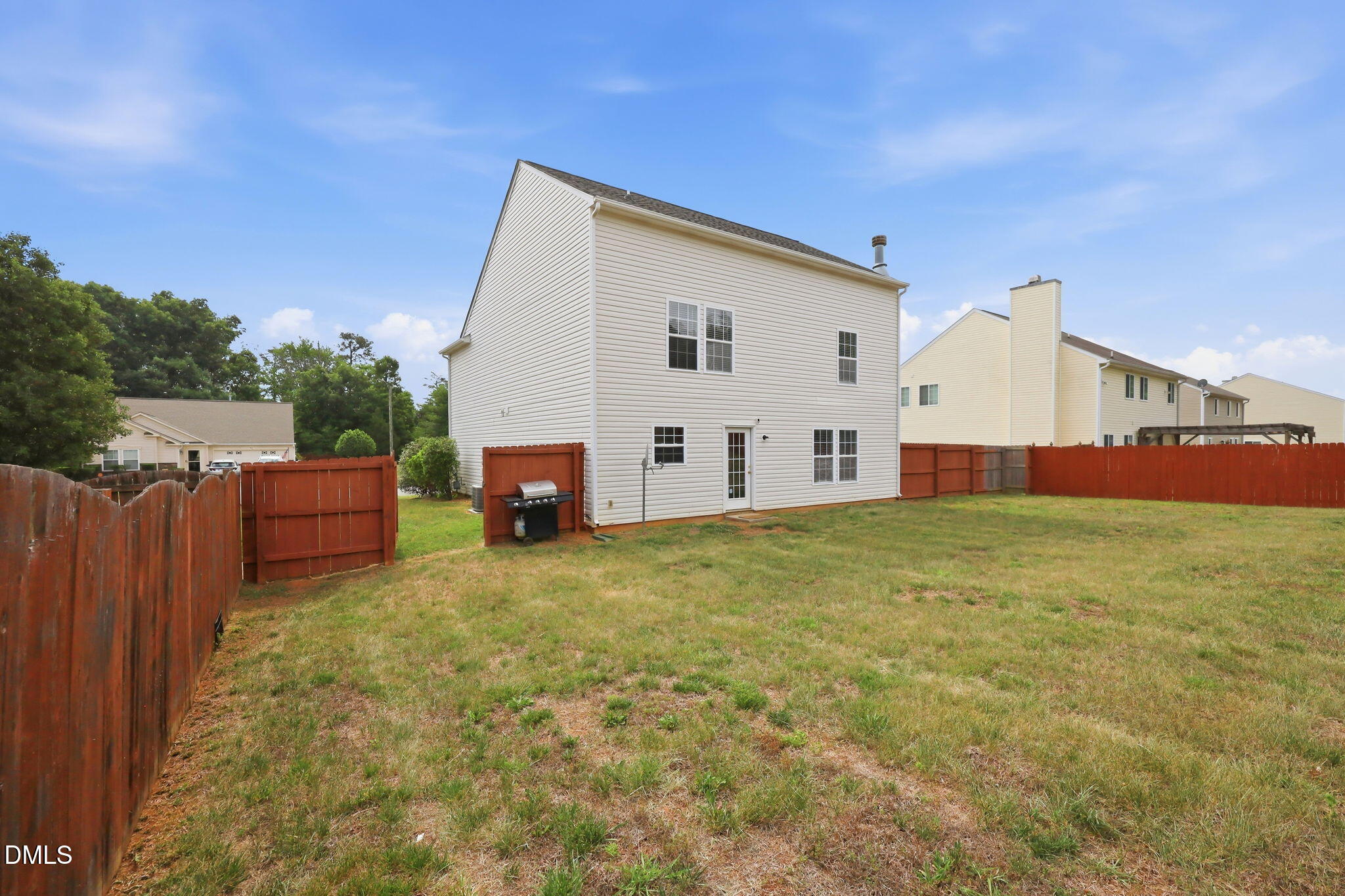 410 Walnut Crossing Drive Property Photo 36