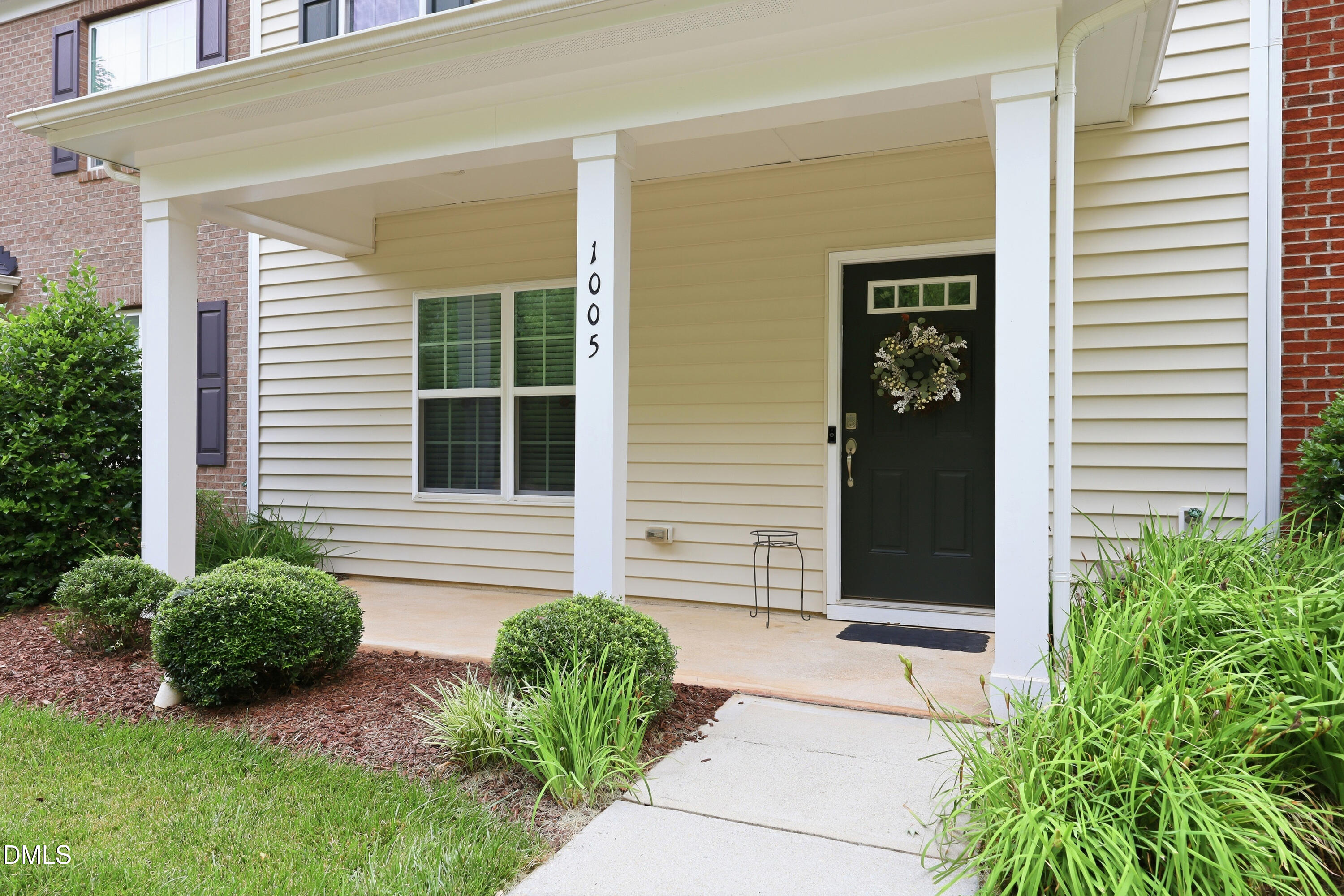 1005 Ileagnes Road Property Photo 5