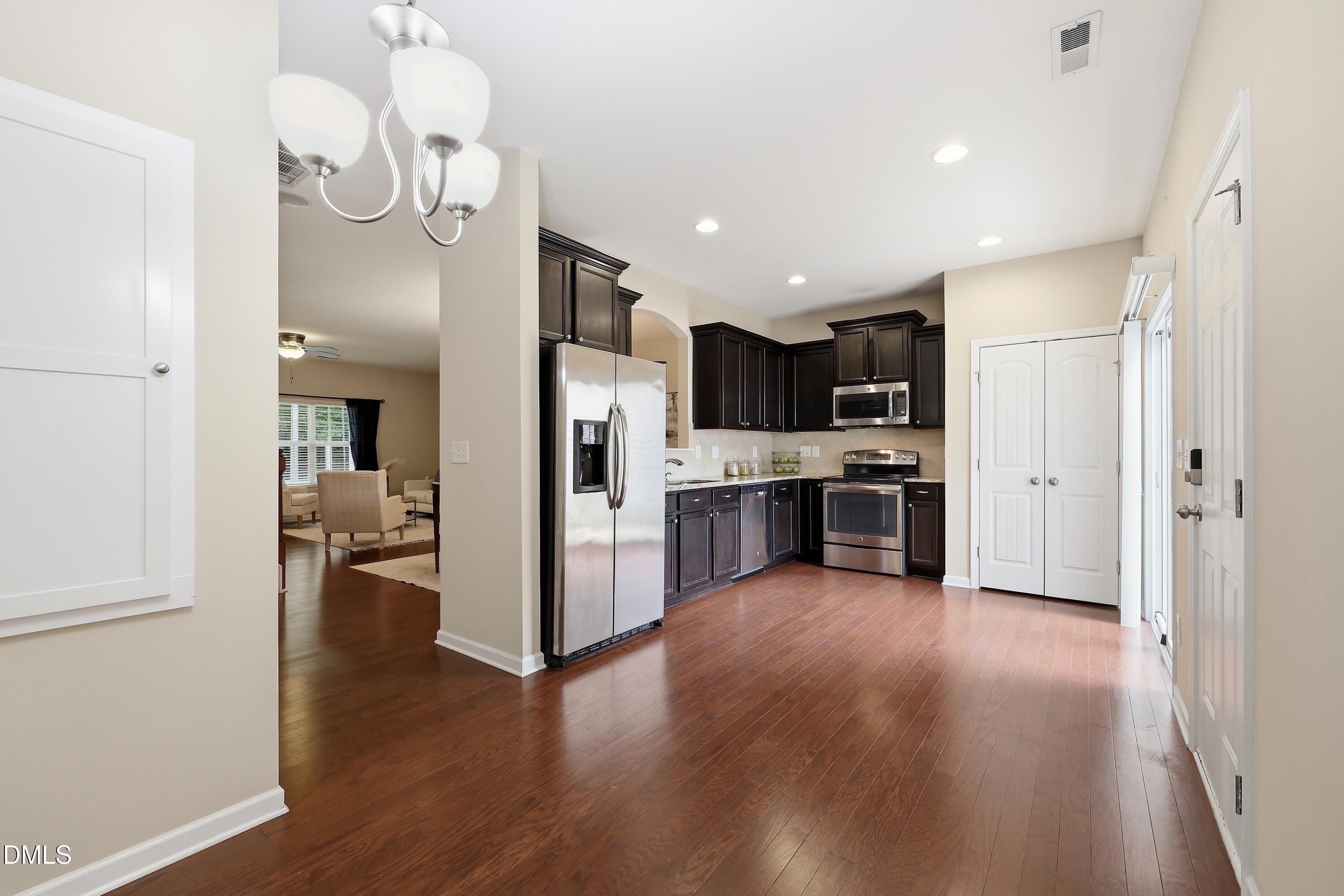 1005 Ileagnes Road Property Photo 16