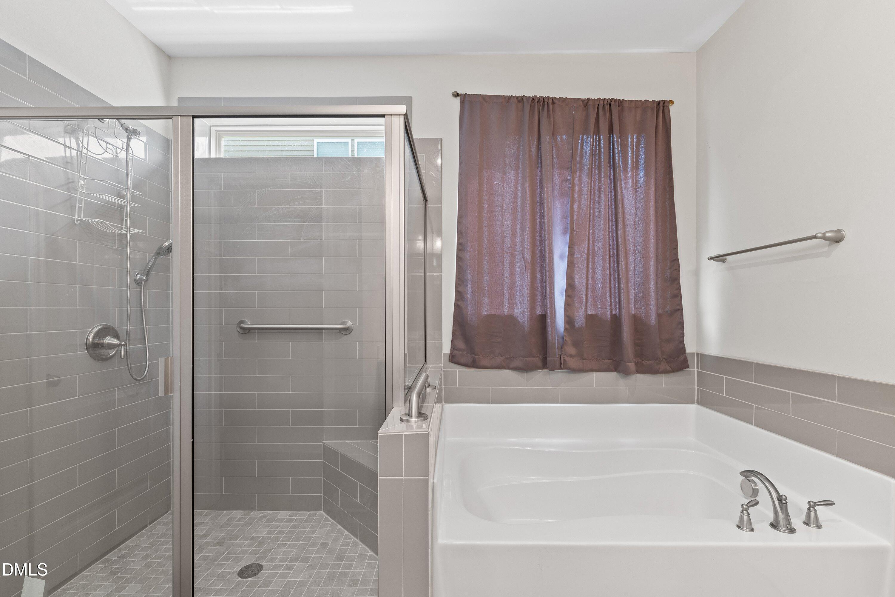 77 Carbone Lane Property Photo 31