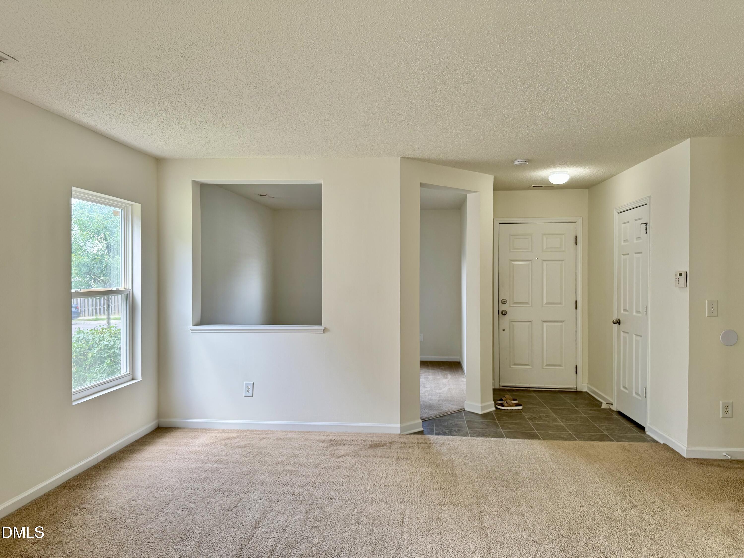 208 Knightwood Drive Property Photo 5