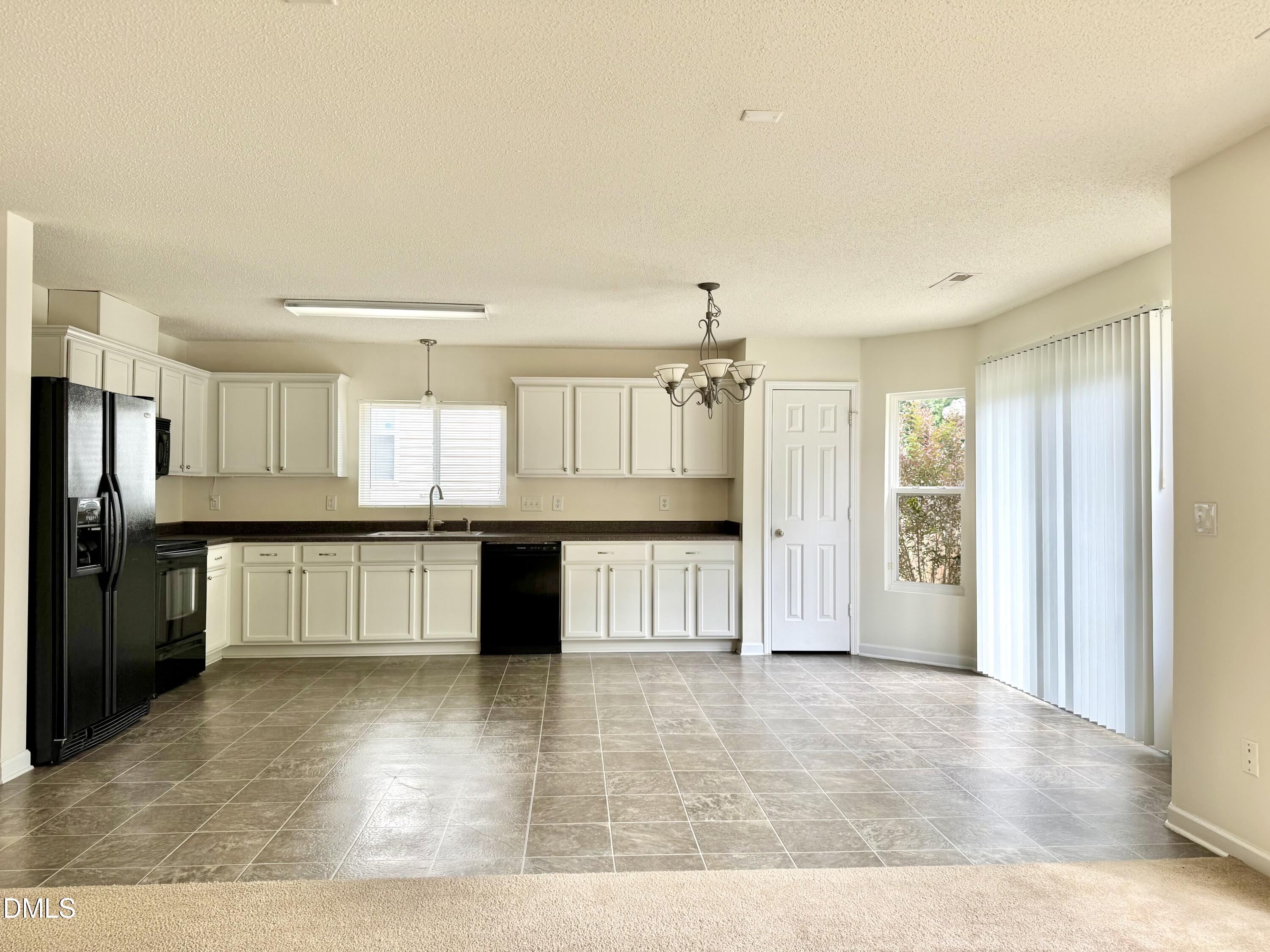 208 Knightwood Drive Property Photo 11