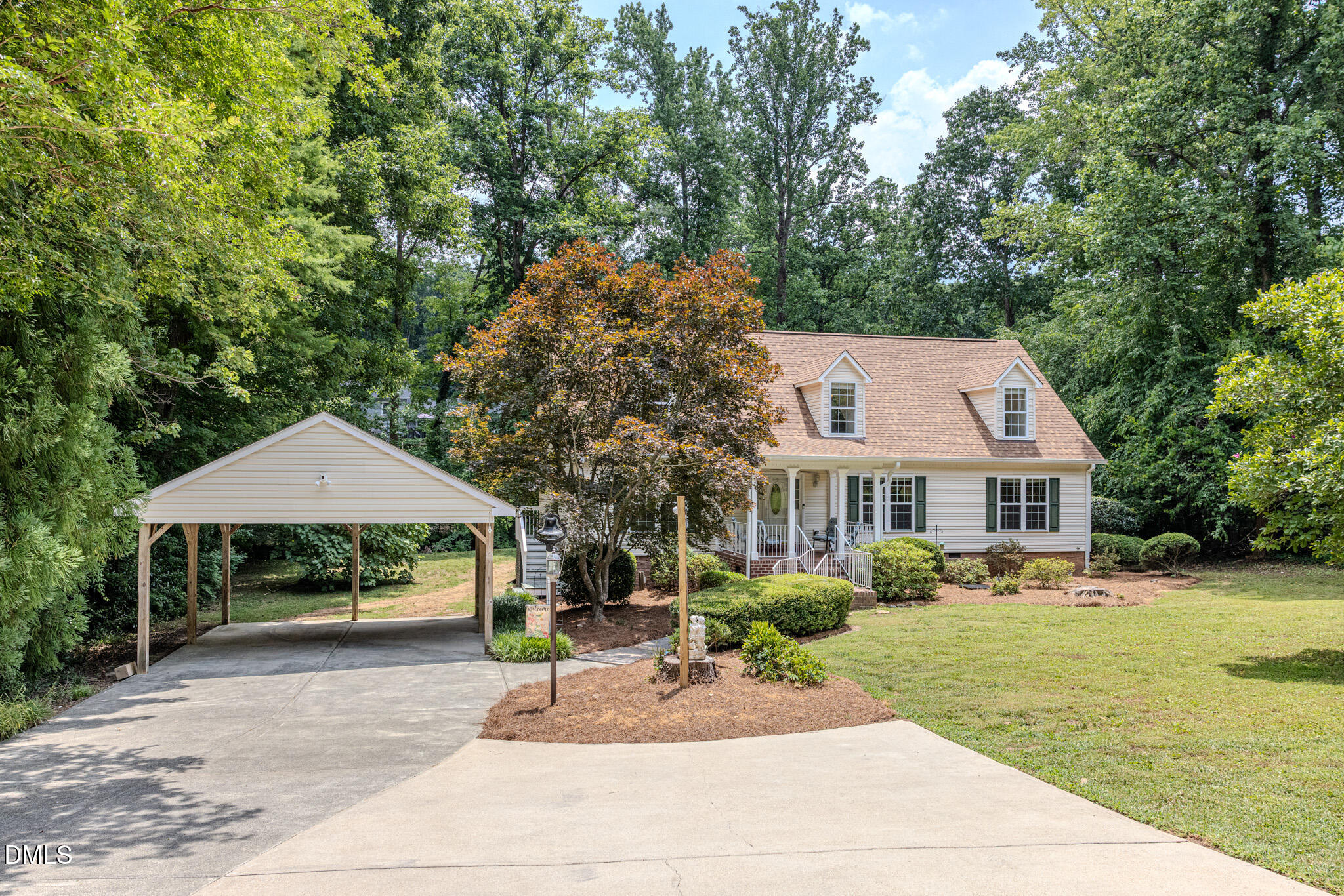 1806 Medfield Road Property Photo 7