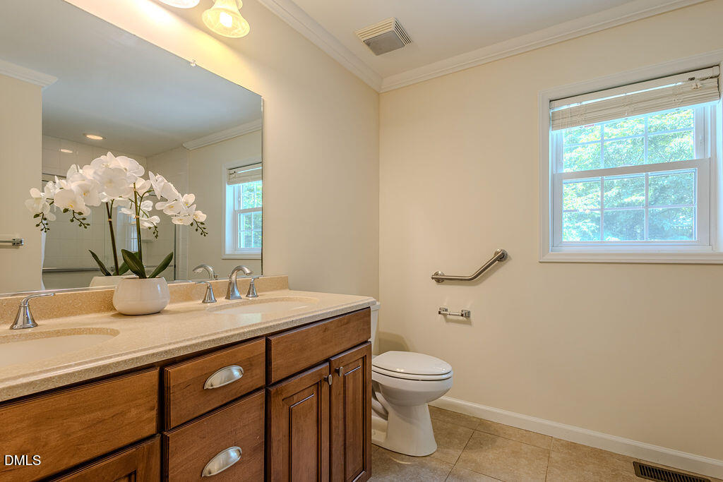 1806 Medfield Road Property Photo 22