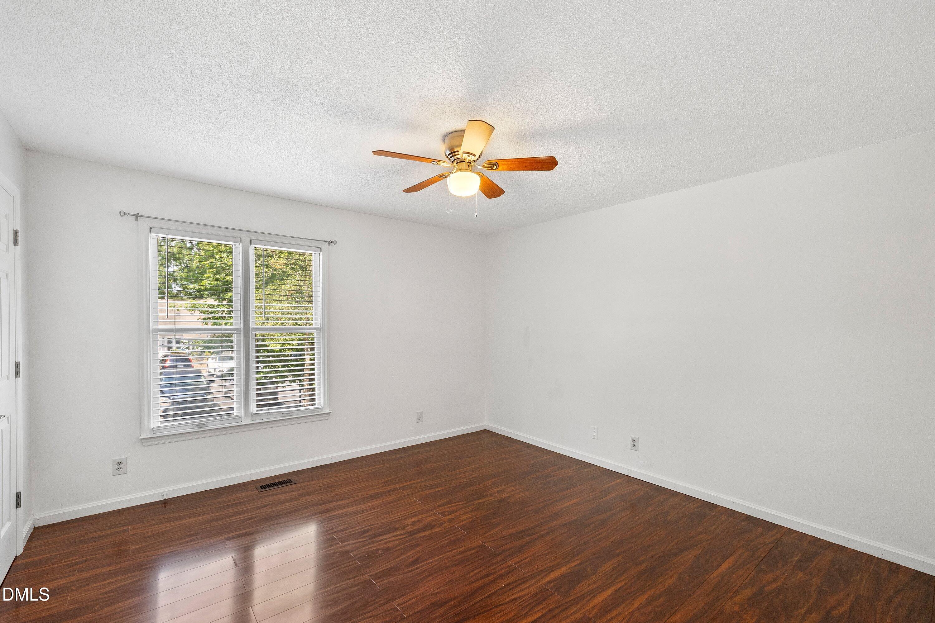 28 Riverwalk Terrace Property Photo 9