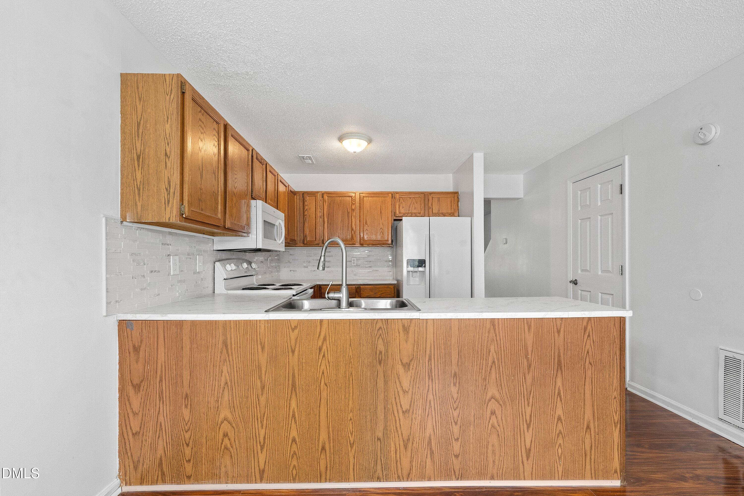 28 Riverwalk Terrace Property Photo 25