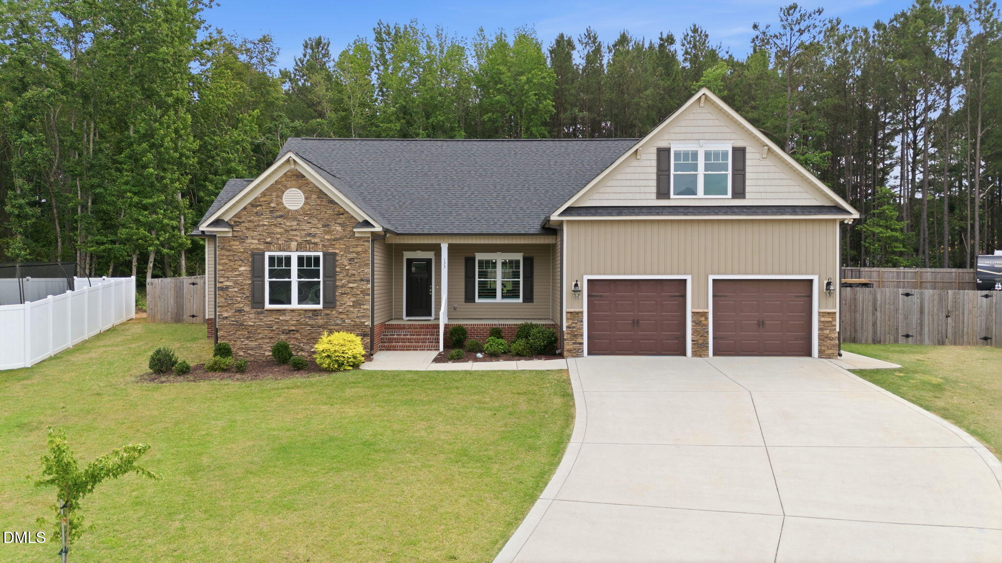133 Buckhaven Court Property Photo 1