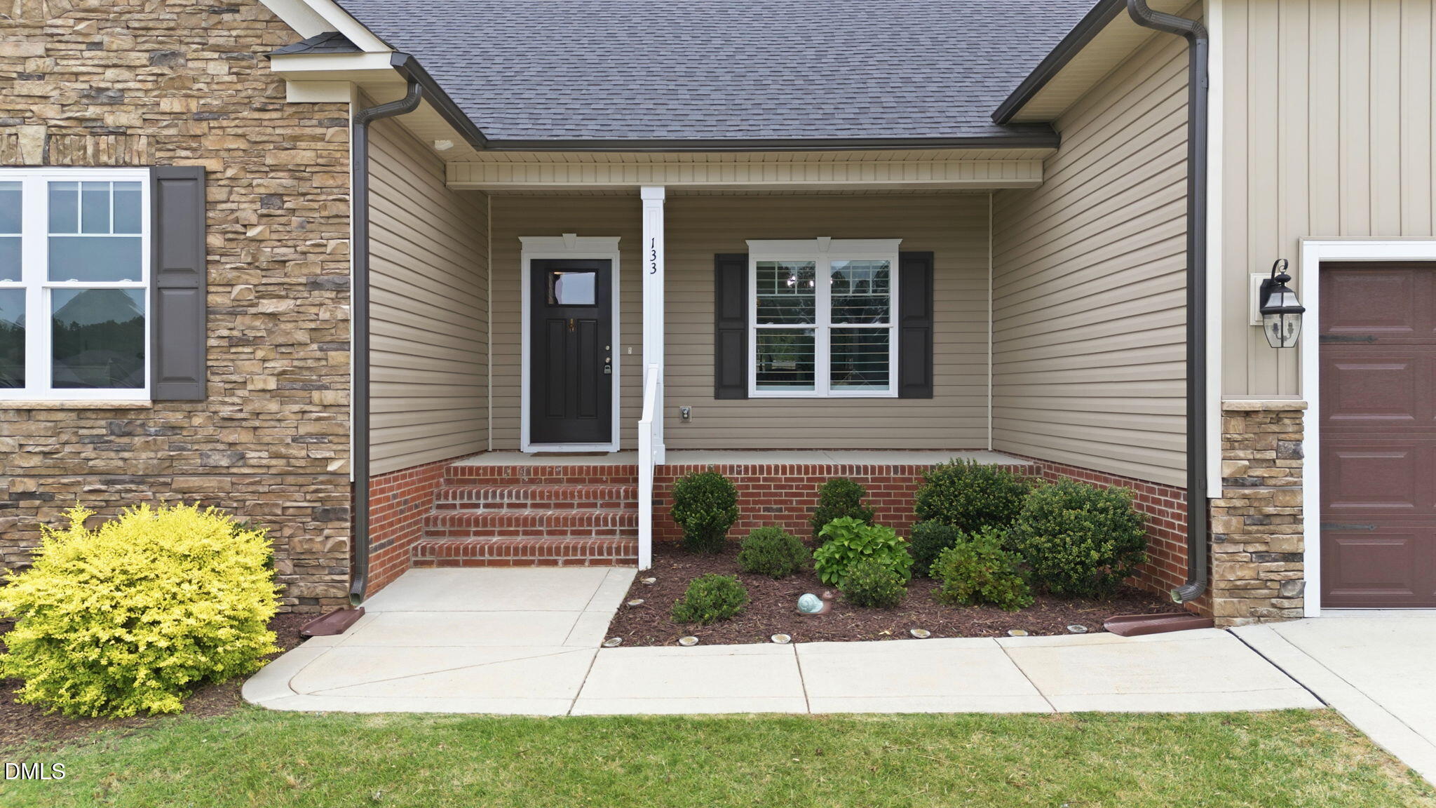 133 Buckhaven Court Property Photo 2