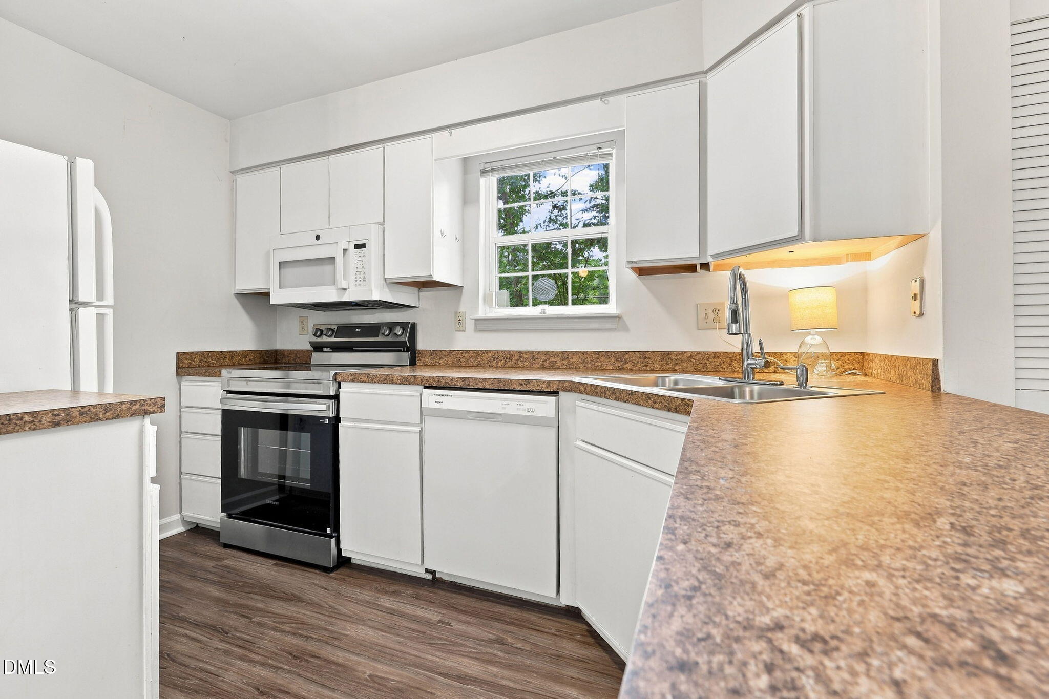 381 Summerwalk Circle Property Photo 16
