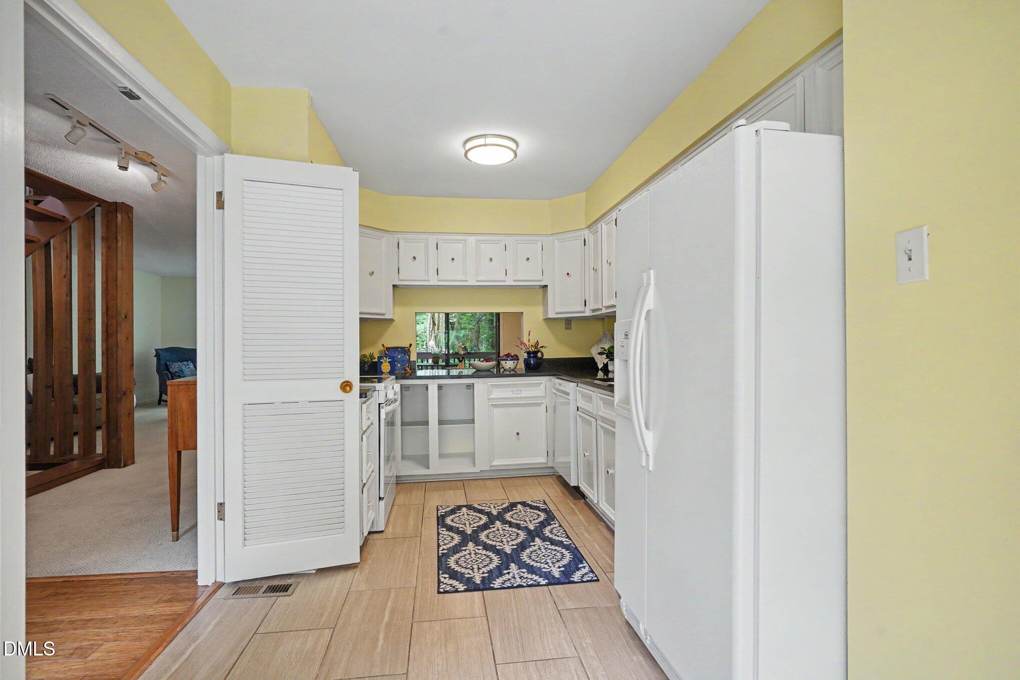 4100 Five Oaks Drive Unit 36 Property Photo 9