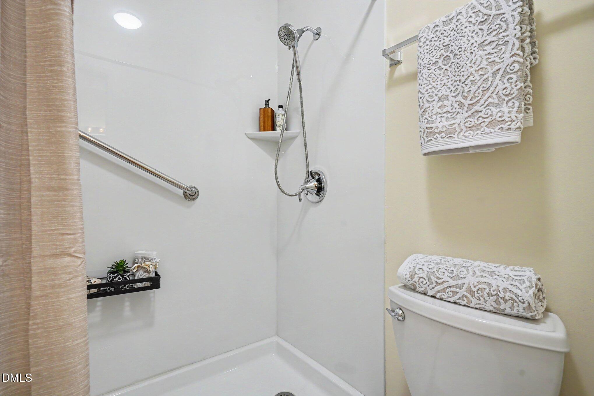 4100 Five Oaks Drive Unit 36 Property Photo 16