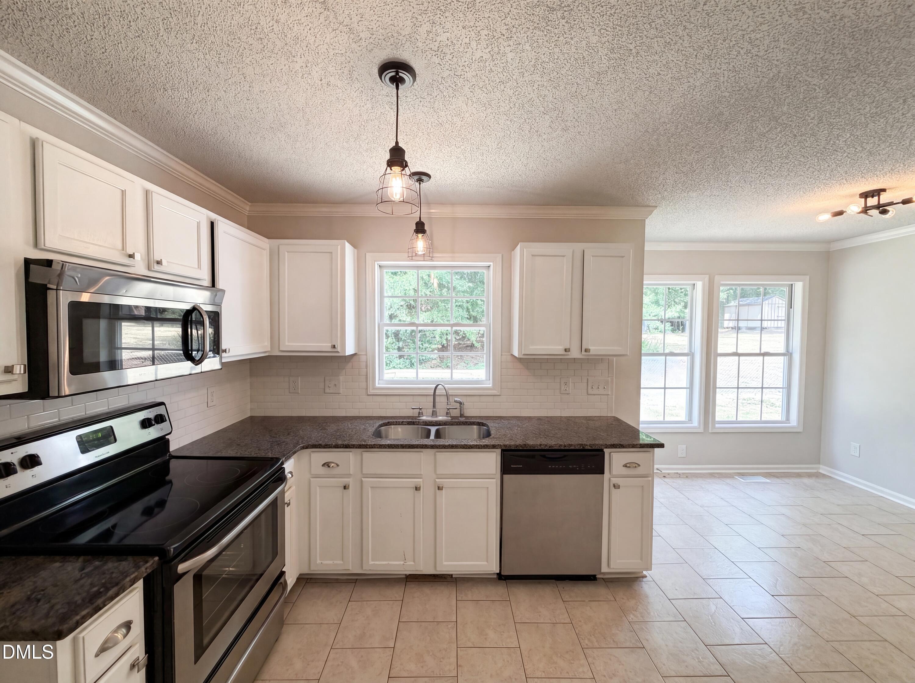 1024 Laurel Leaf Road Property Photo 6