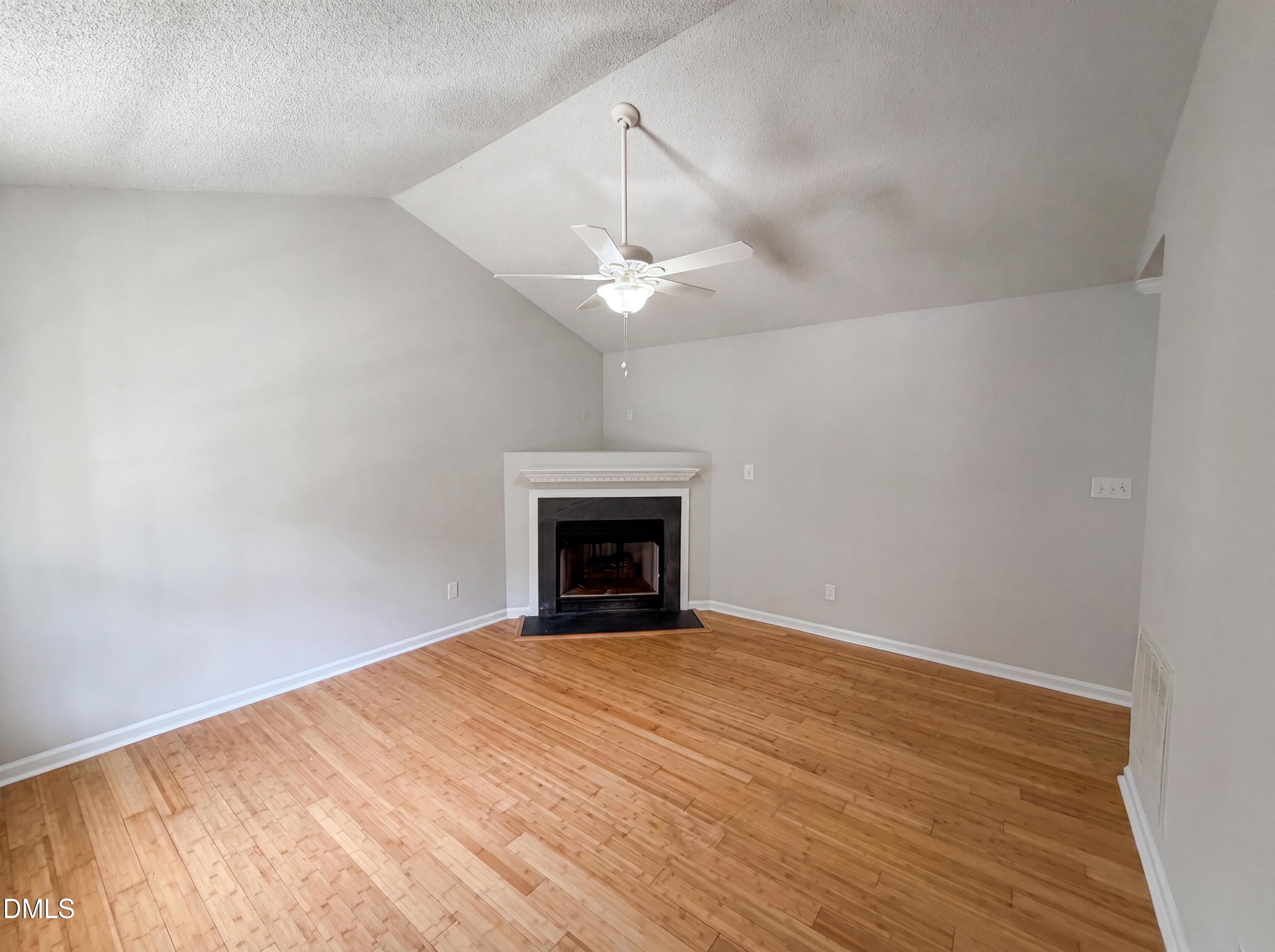 1024 Laurel Leaf Road Property Photo 8