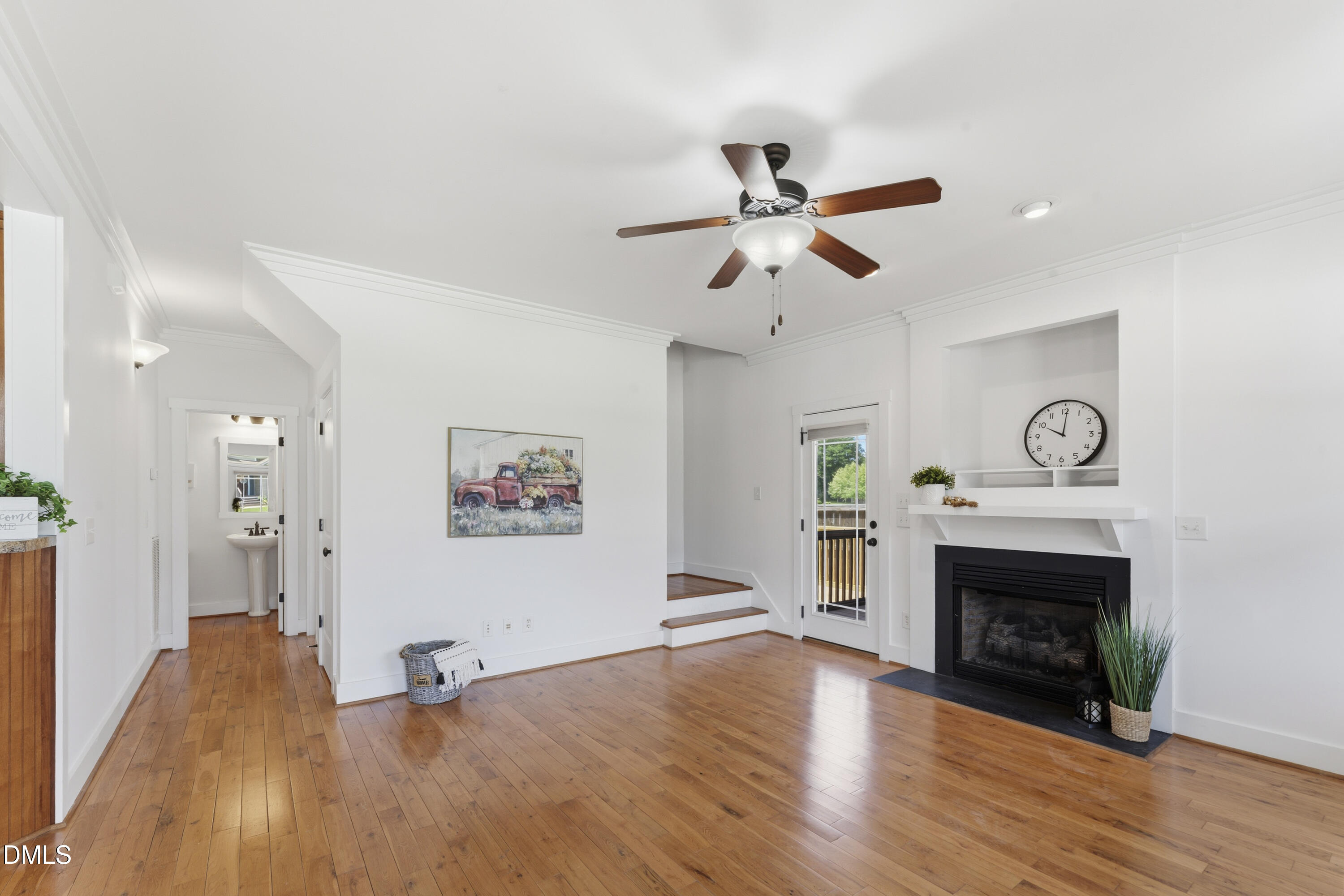 160 Braddock Drive Property Photo 13