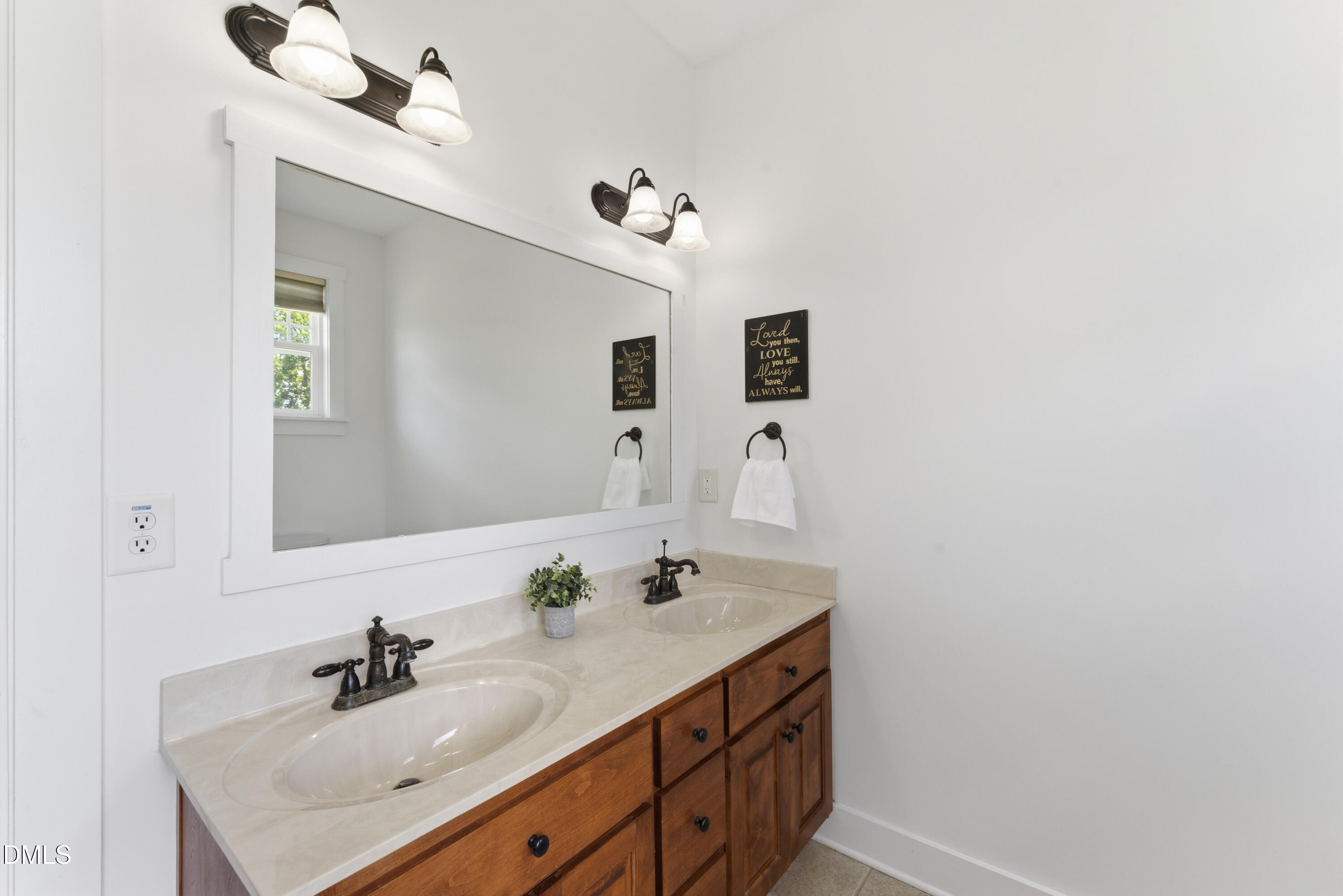 160 Braddock Drive Property Photo 22