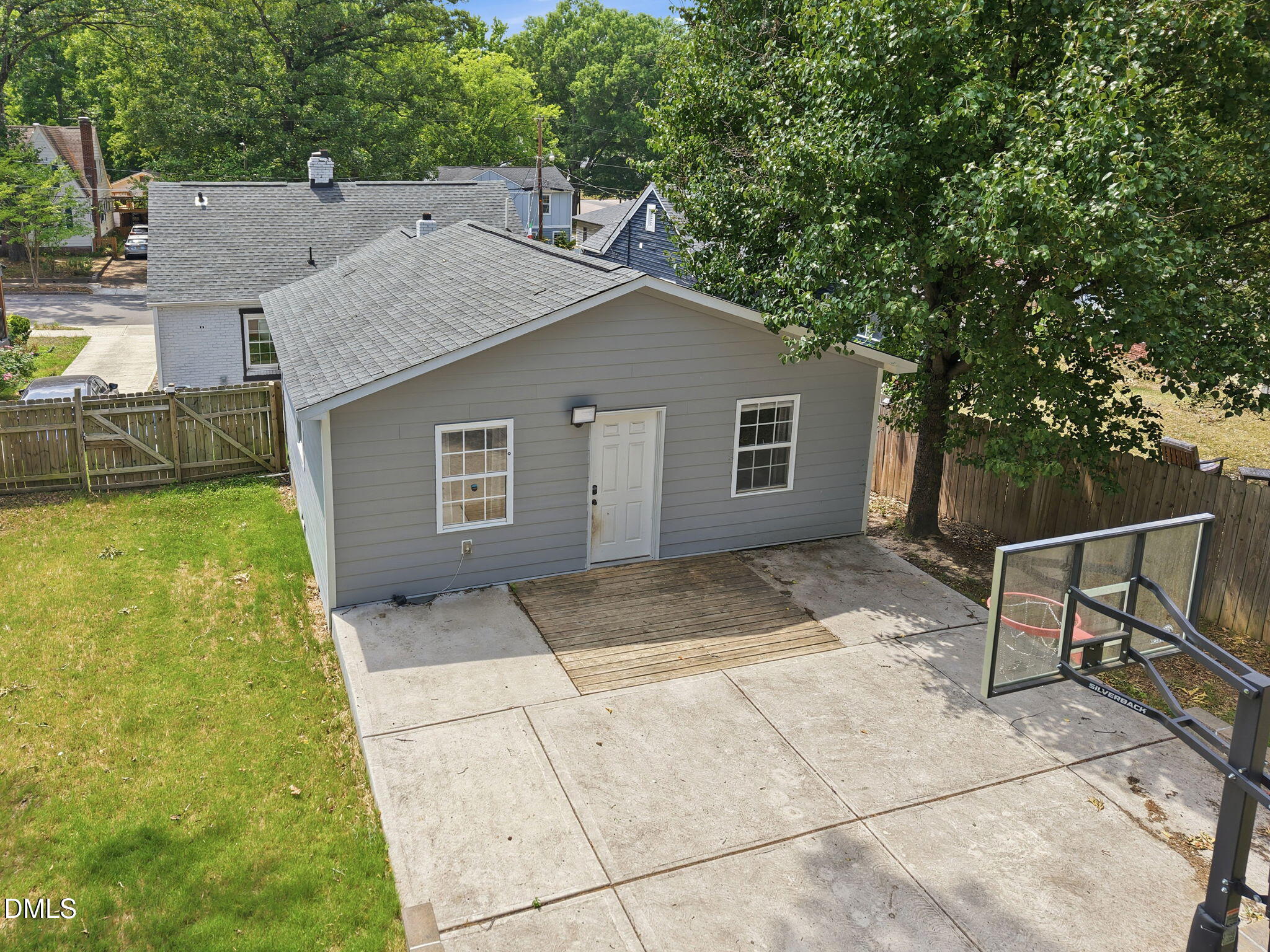 1110 N Driver Street Property Photo 14