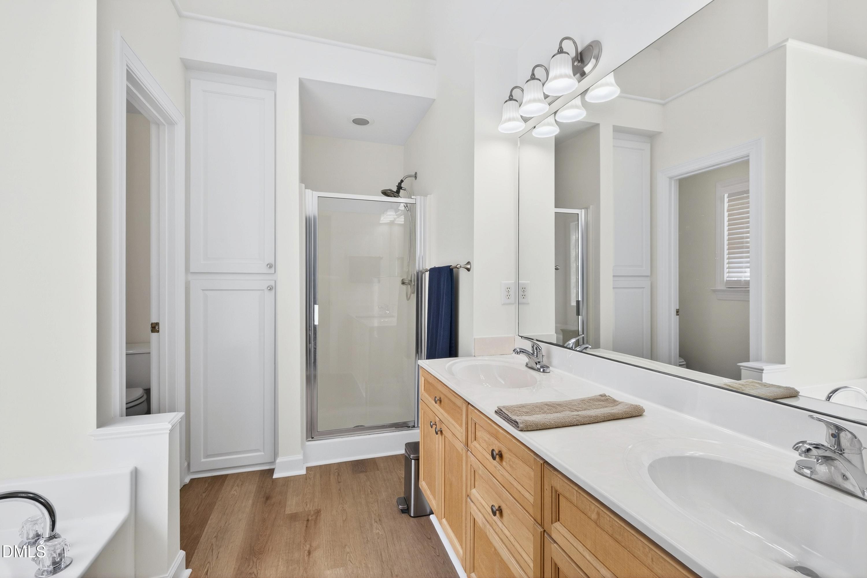 1702 Ashbark Court Property Photo 14