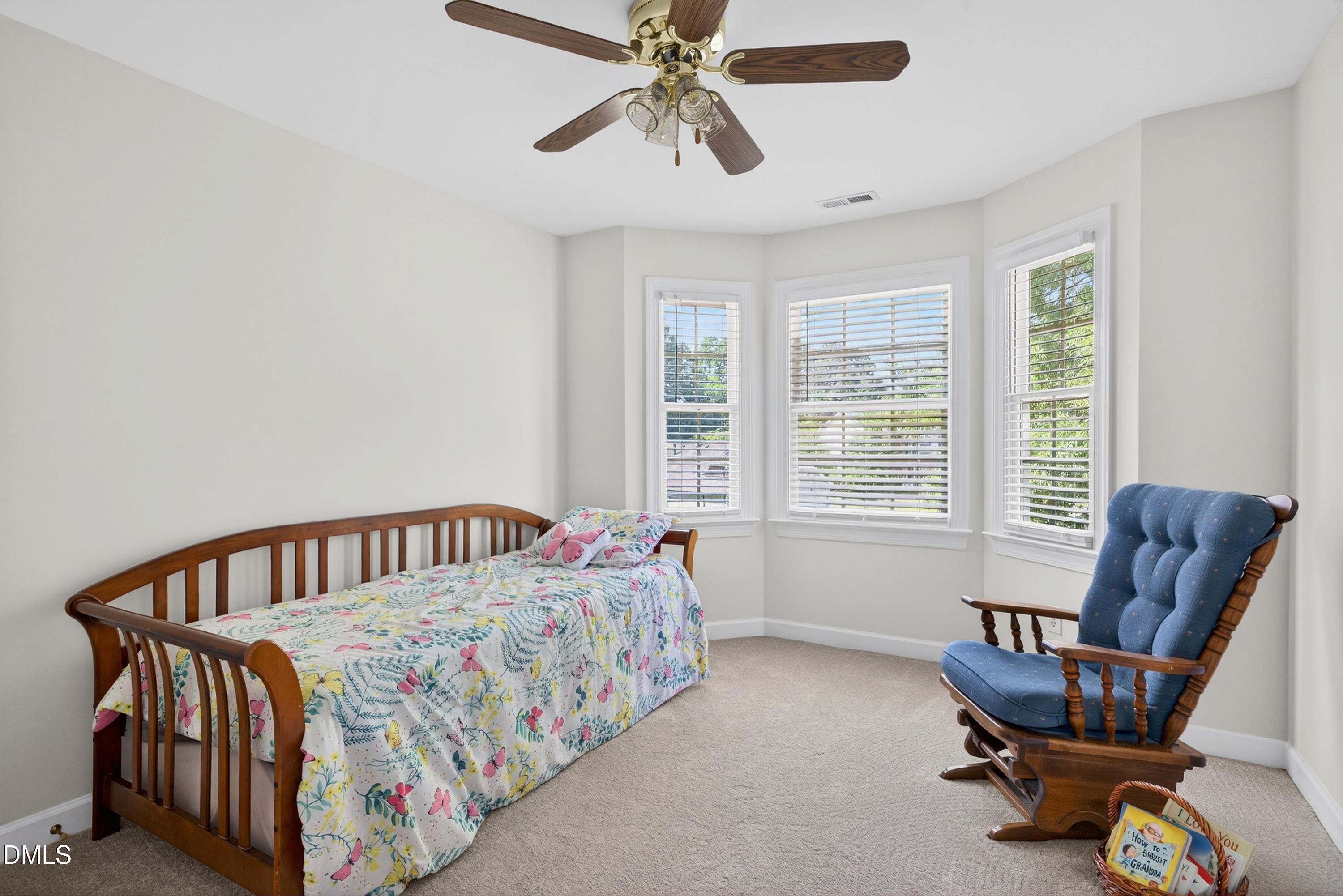 1702 Ashbark Court Property Photo 17