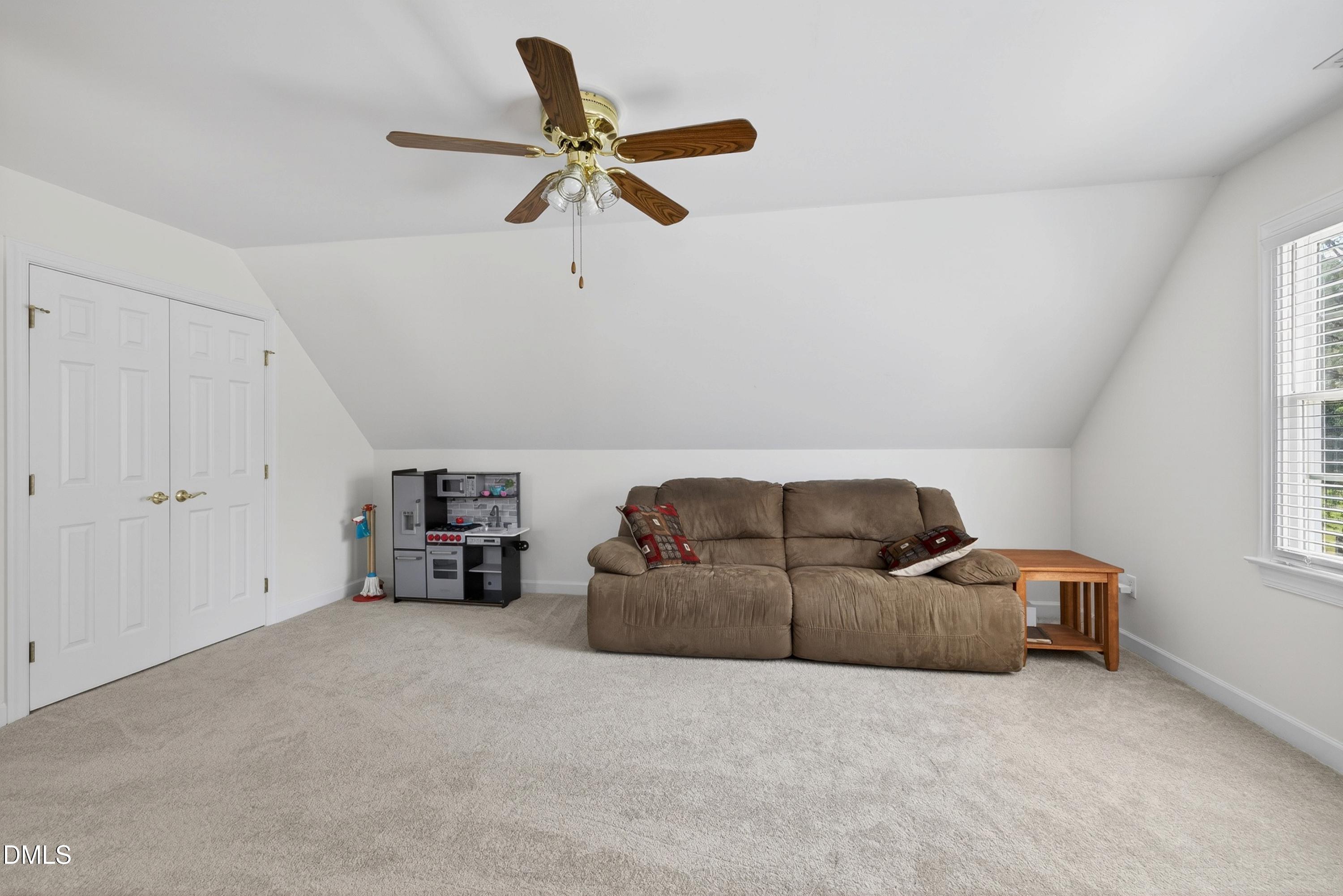 1702 Ashbark Court Property Photo 23