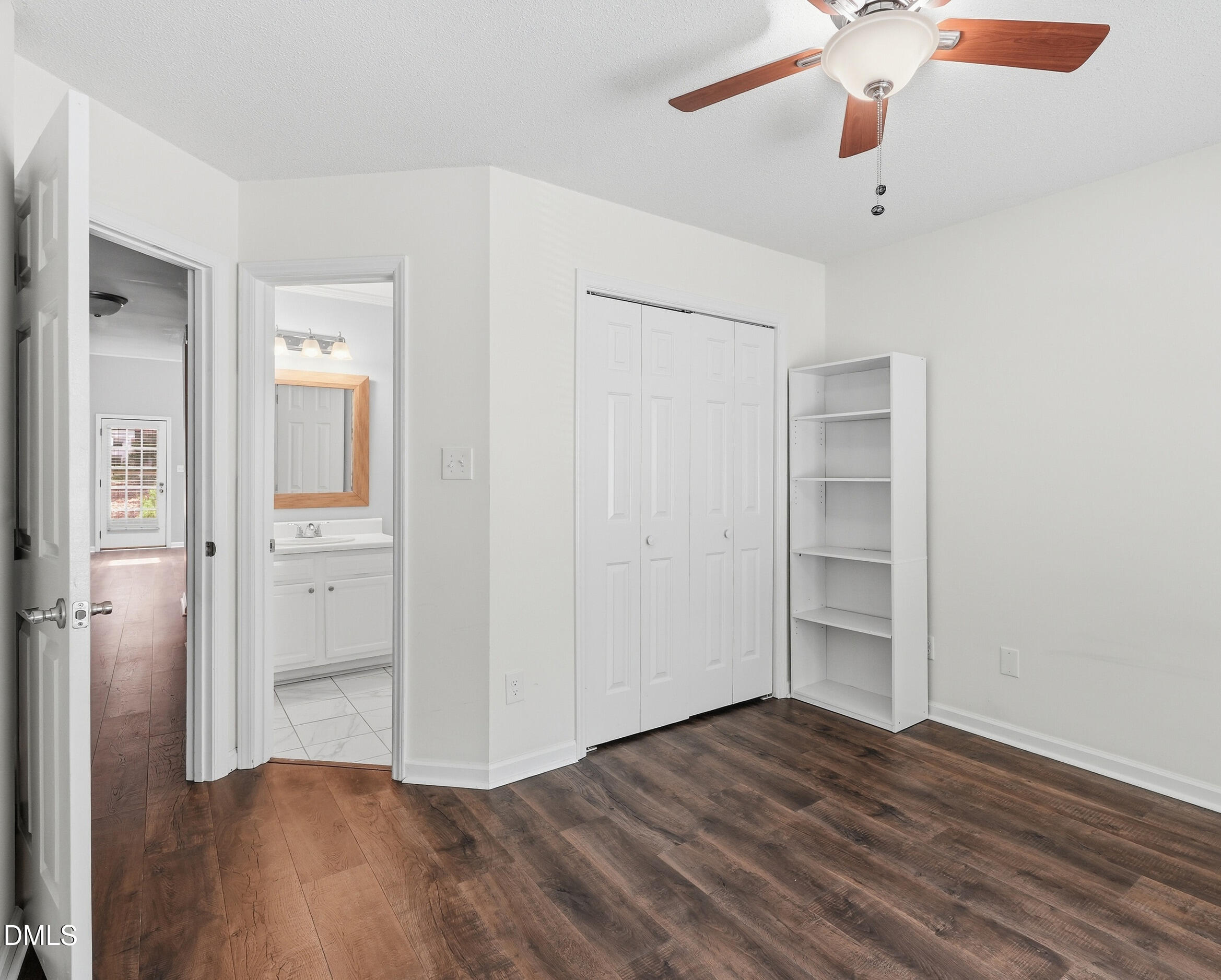 314 Riverwalk Circle Property Photo 5