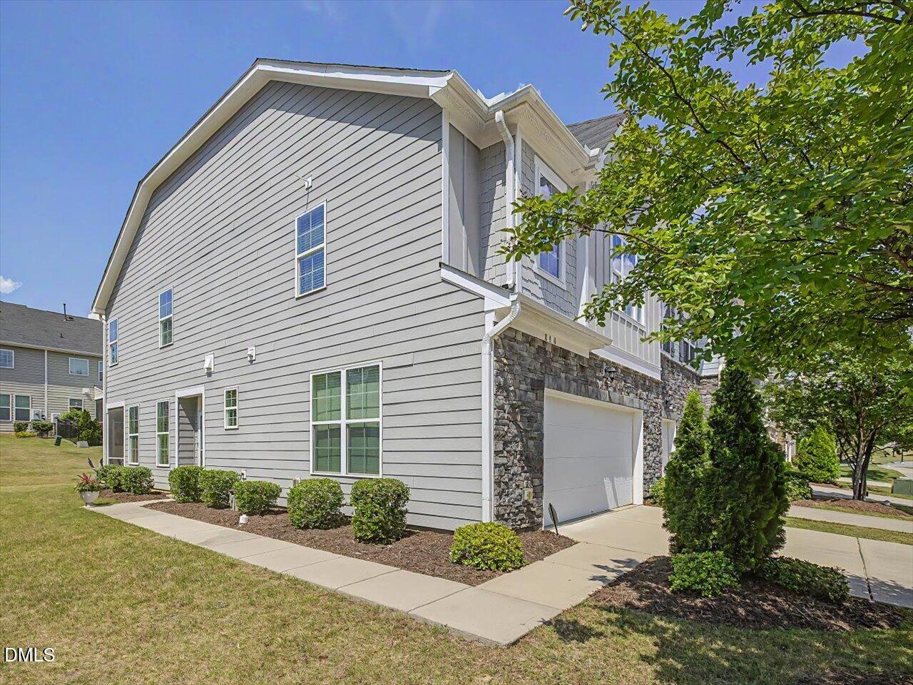 846 Salem Pointe Place Property Photo 7