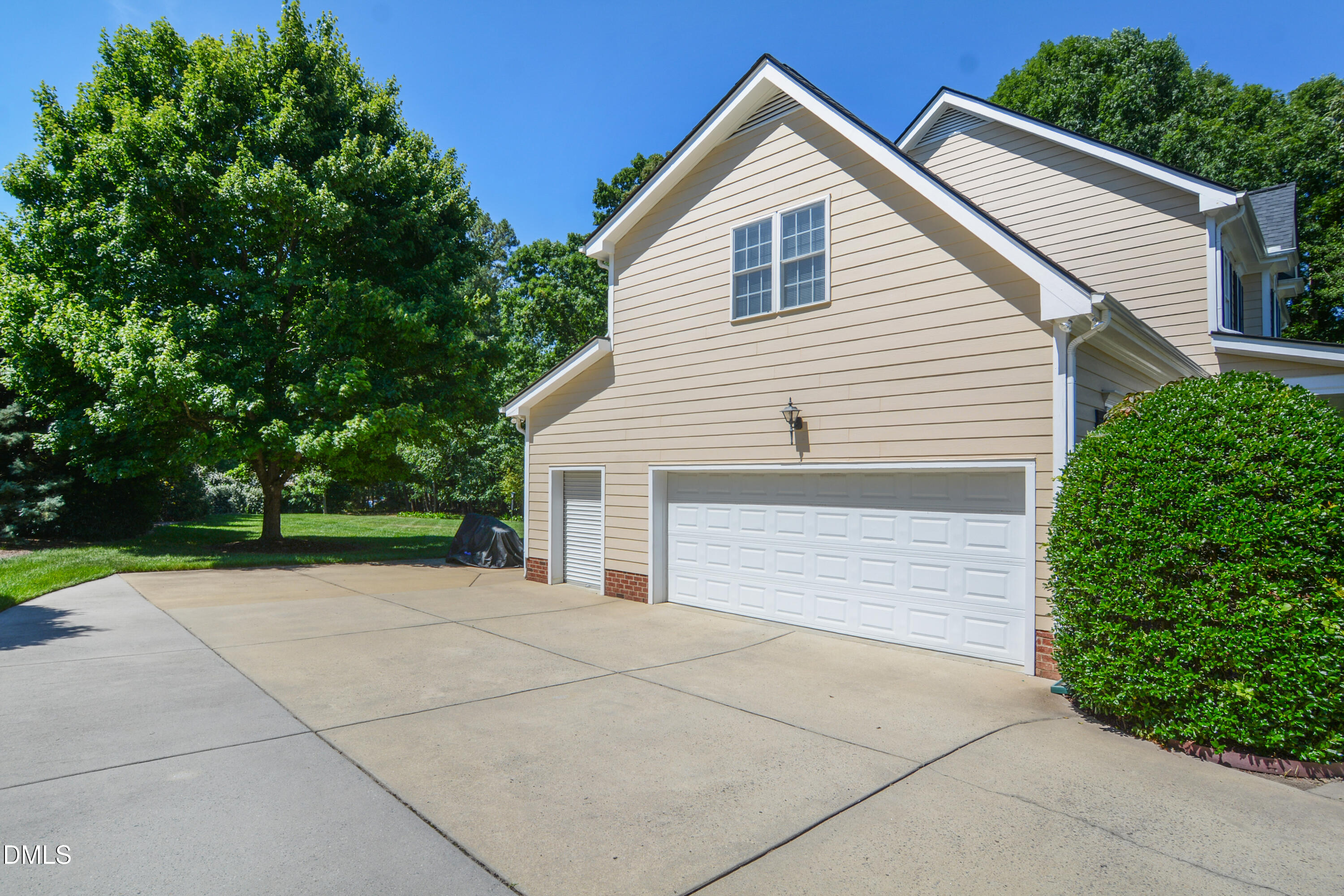 1341 Laneridge Court Property Photo 3