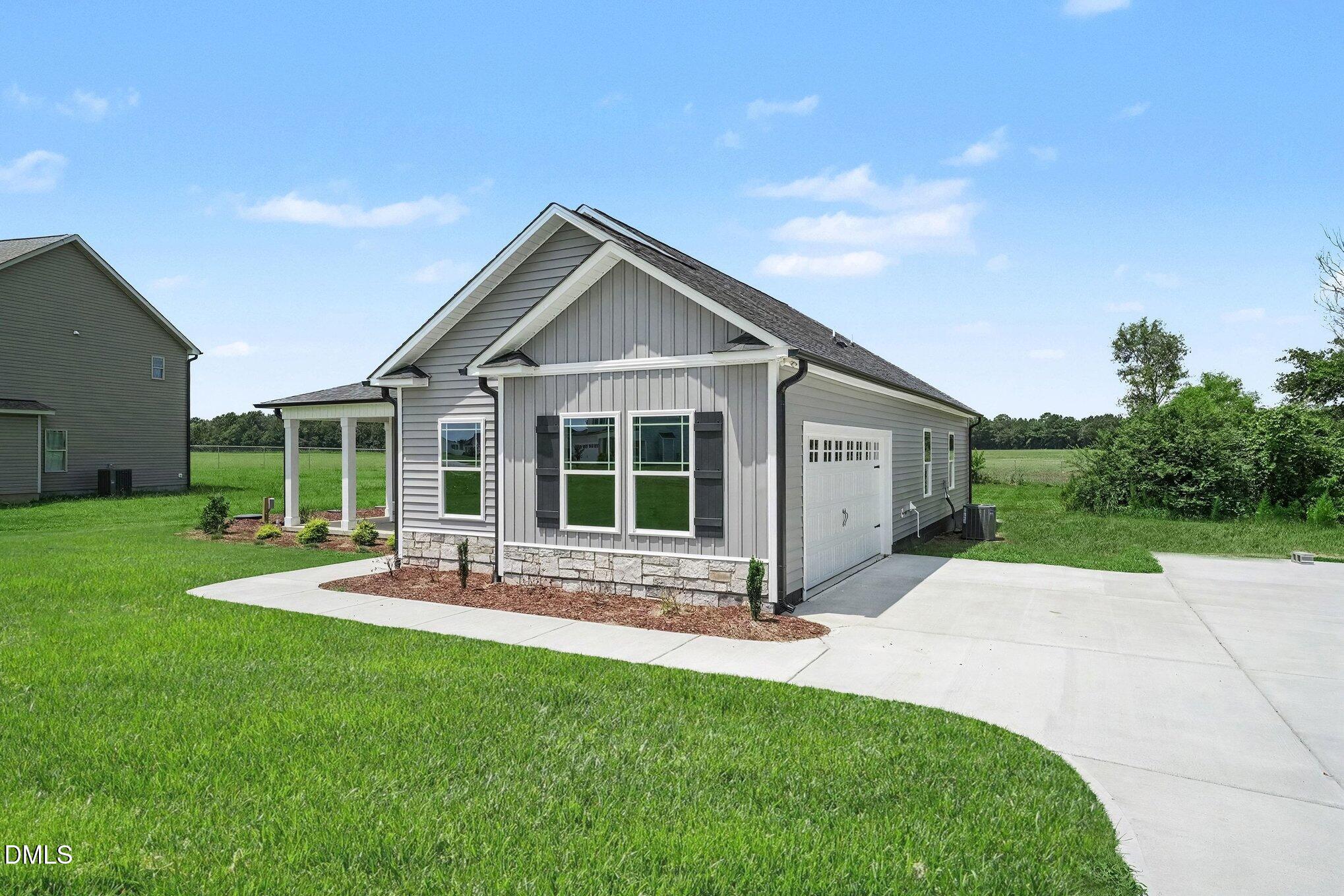 213 Tuscany Circle (lot 177) Property Photo 3