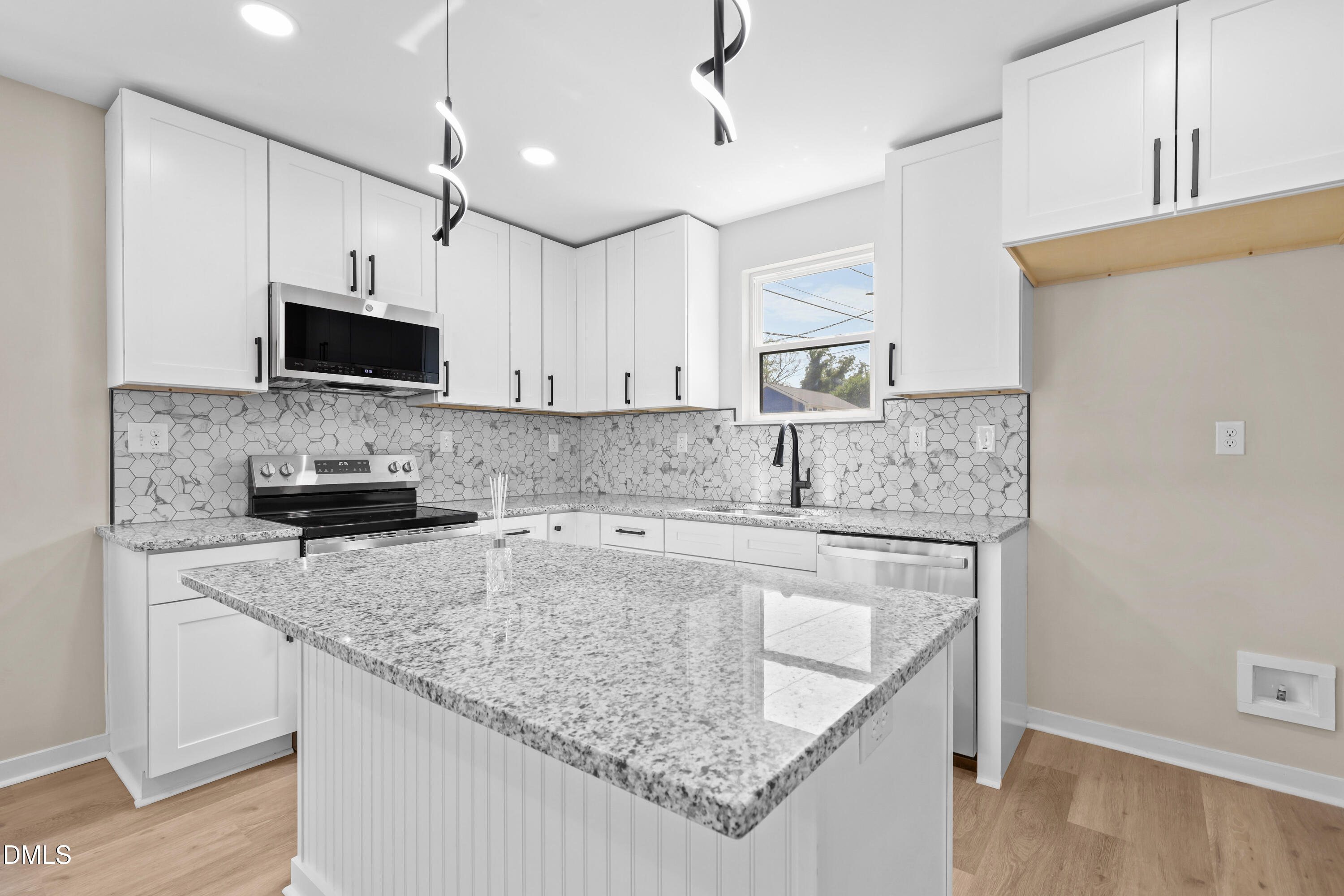616 Belt Street Property Photo 11