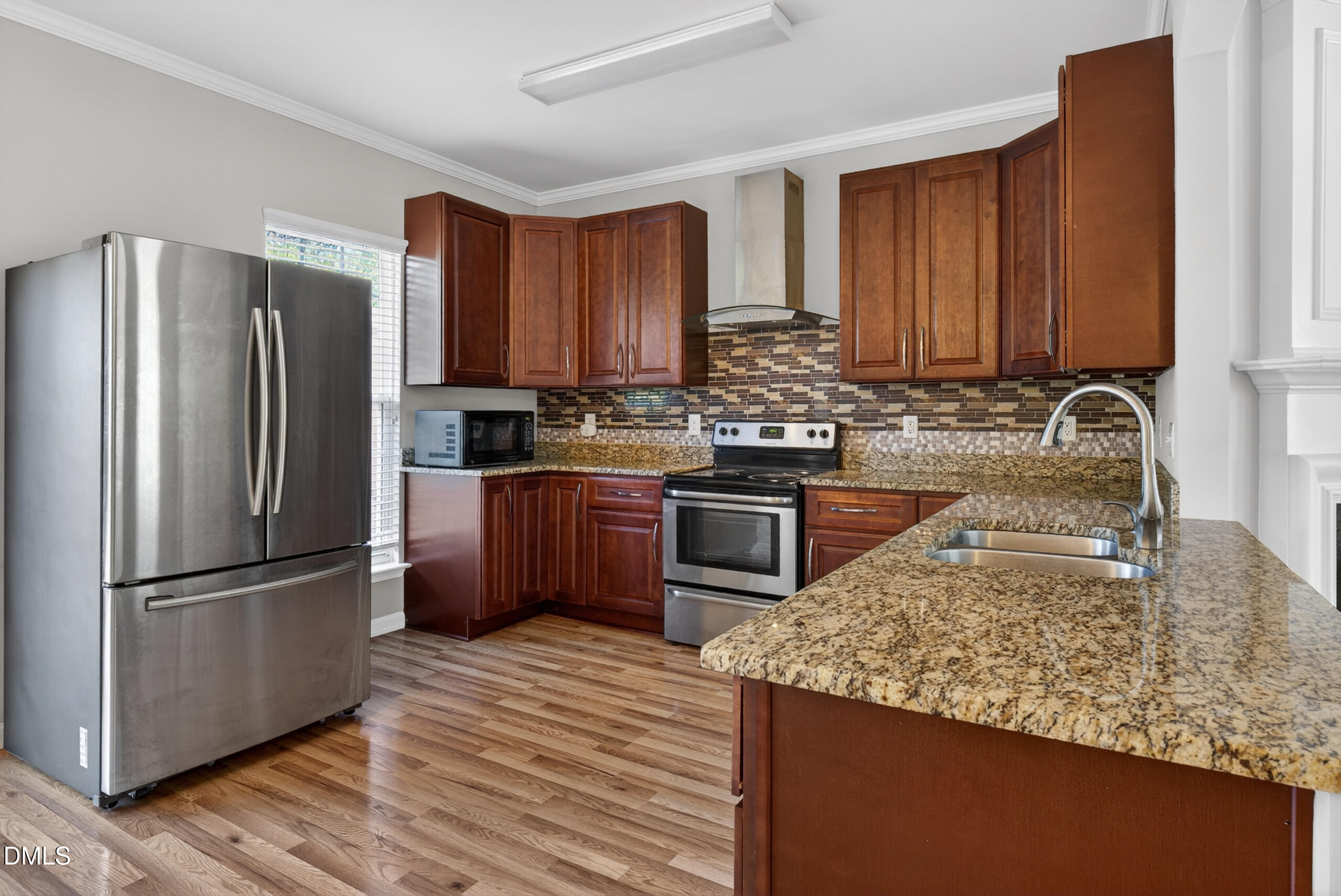 714 Sutter Gate Lane Property Photo 4
