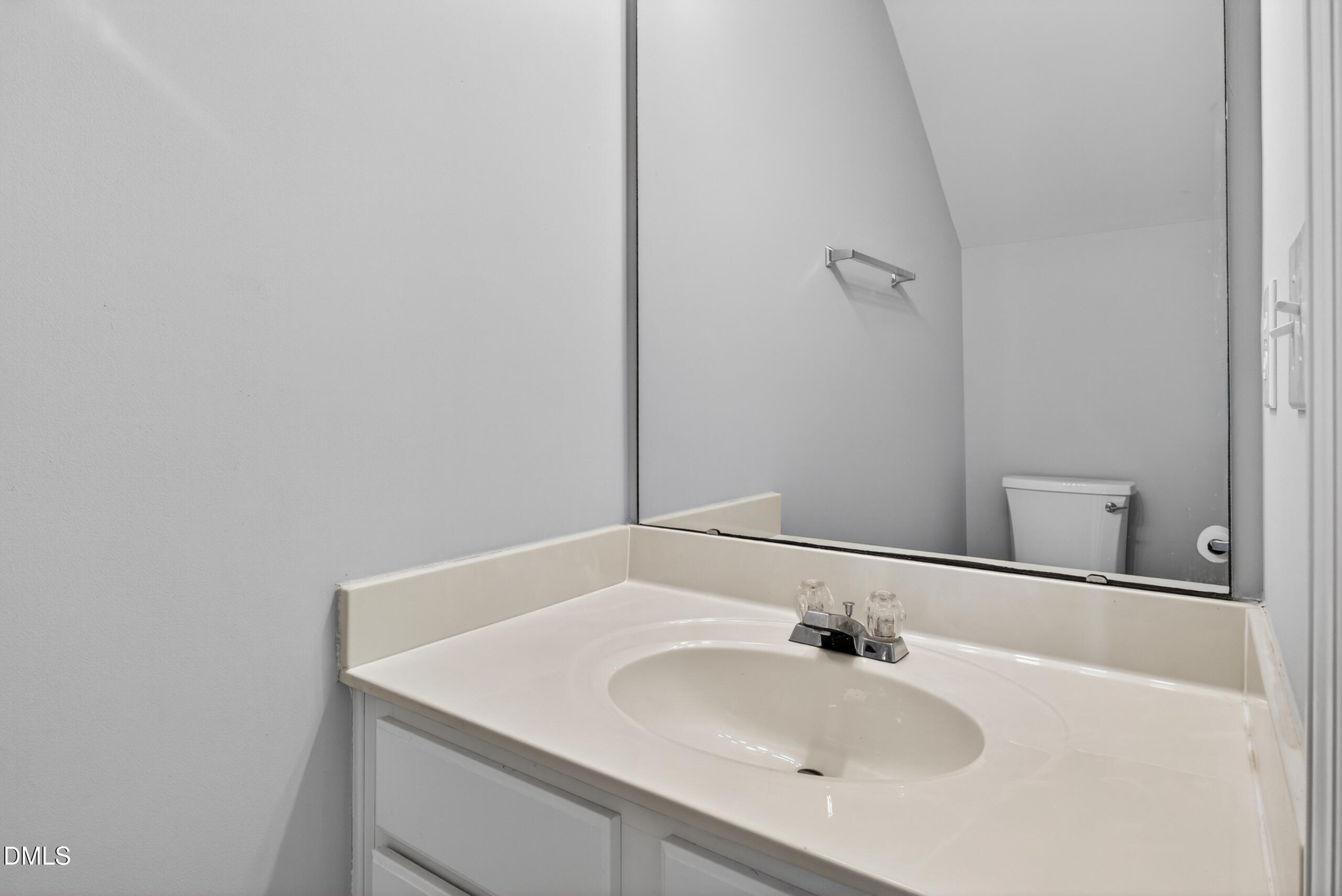 714 Sutter Gate Lane Property Photo 10