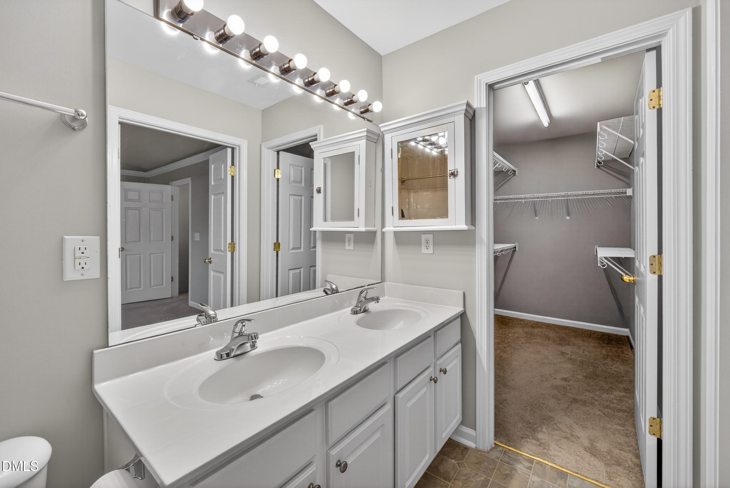 714 Sutter Gate Lane Property Photo 11