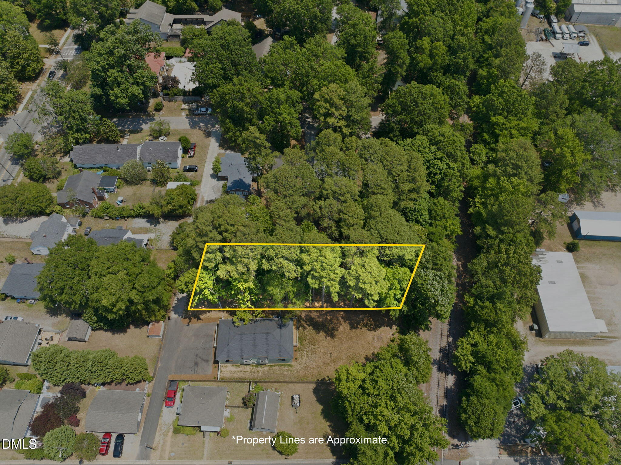 620 Railroad Street Property Photo 2