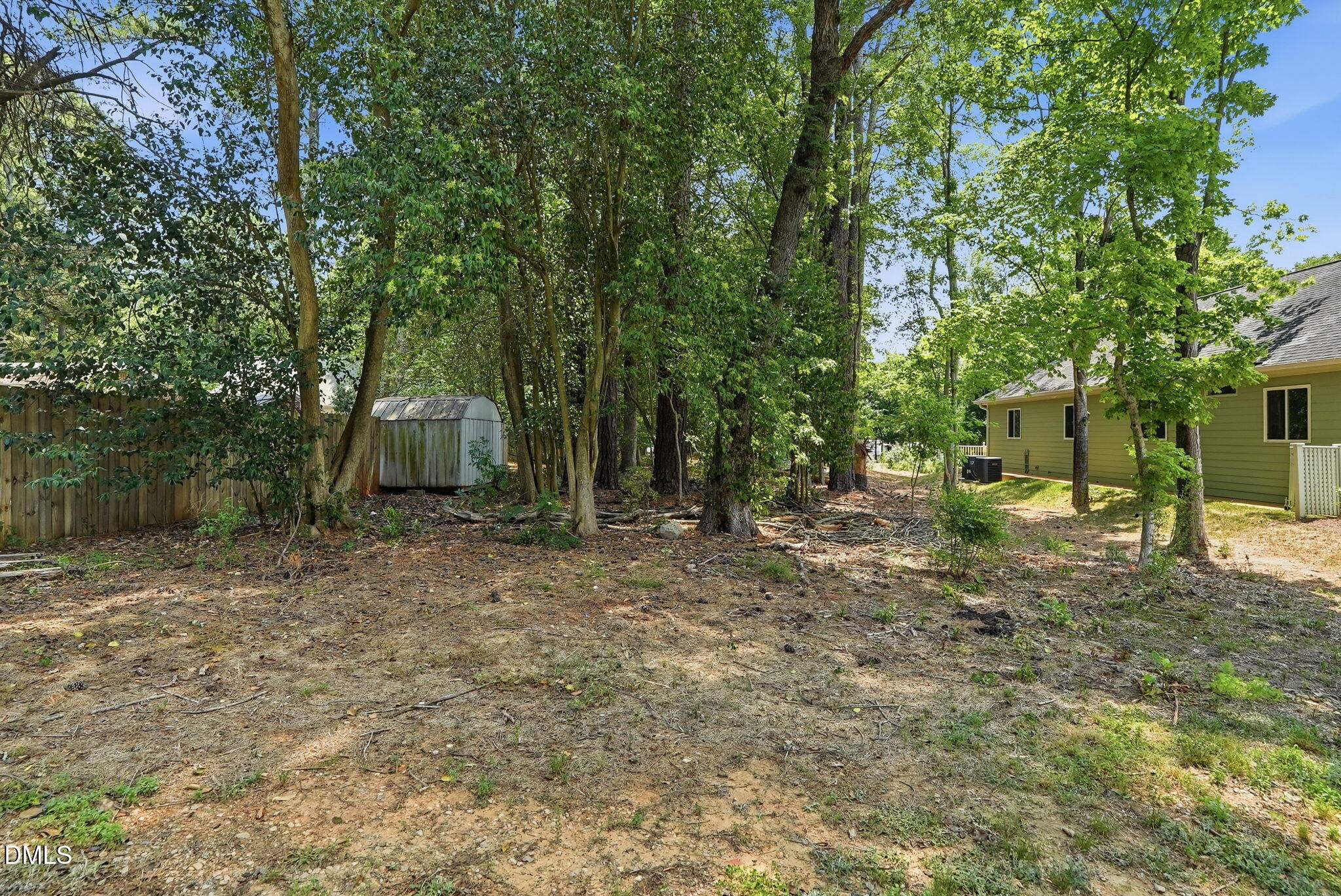 620 Railroad Street Property Photo 8