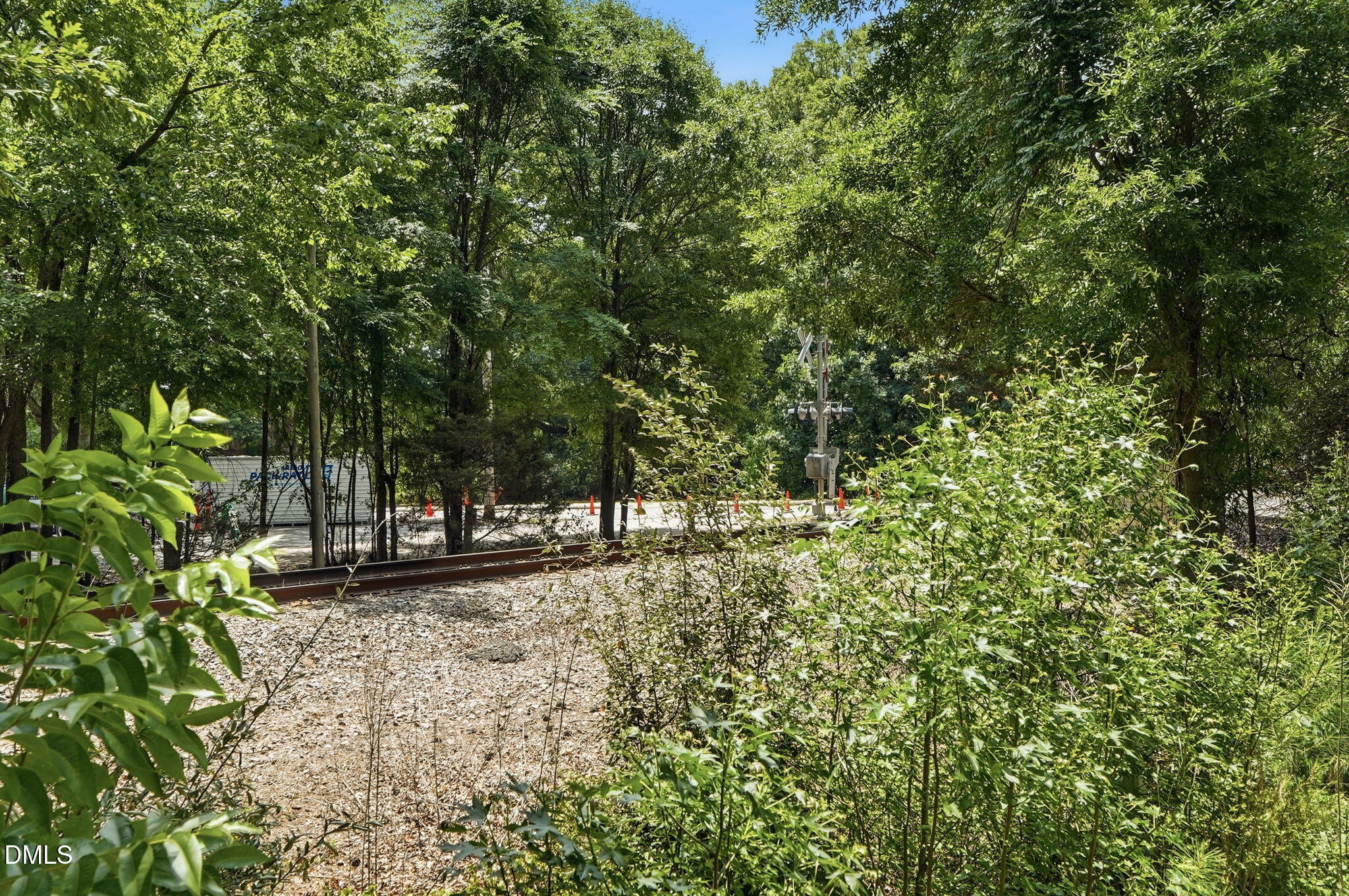 620 Railroad Street Property Photo 10