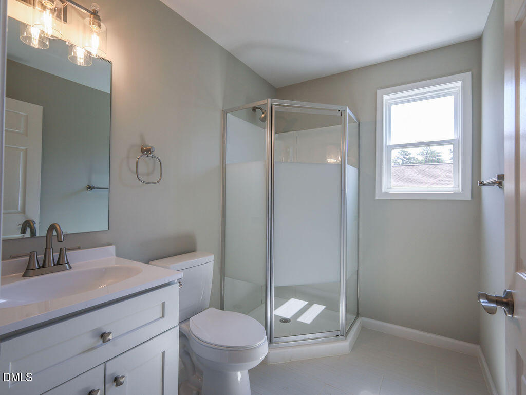 255 Erwin Road A Property Photo 14