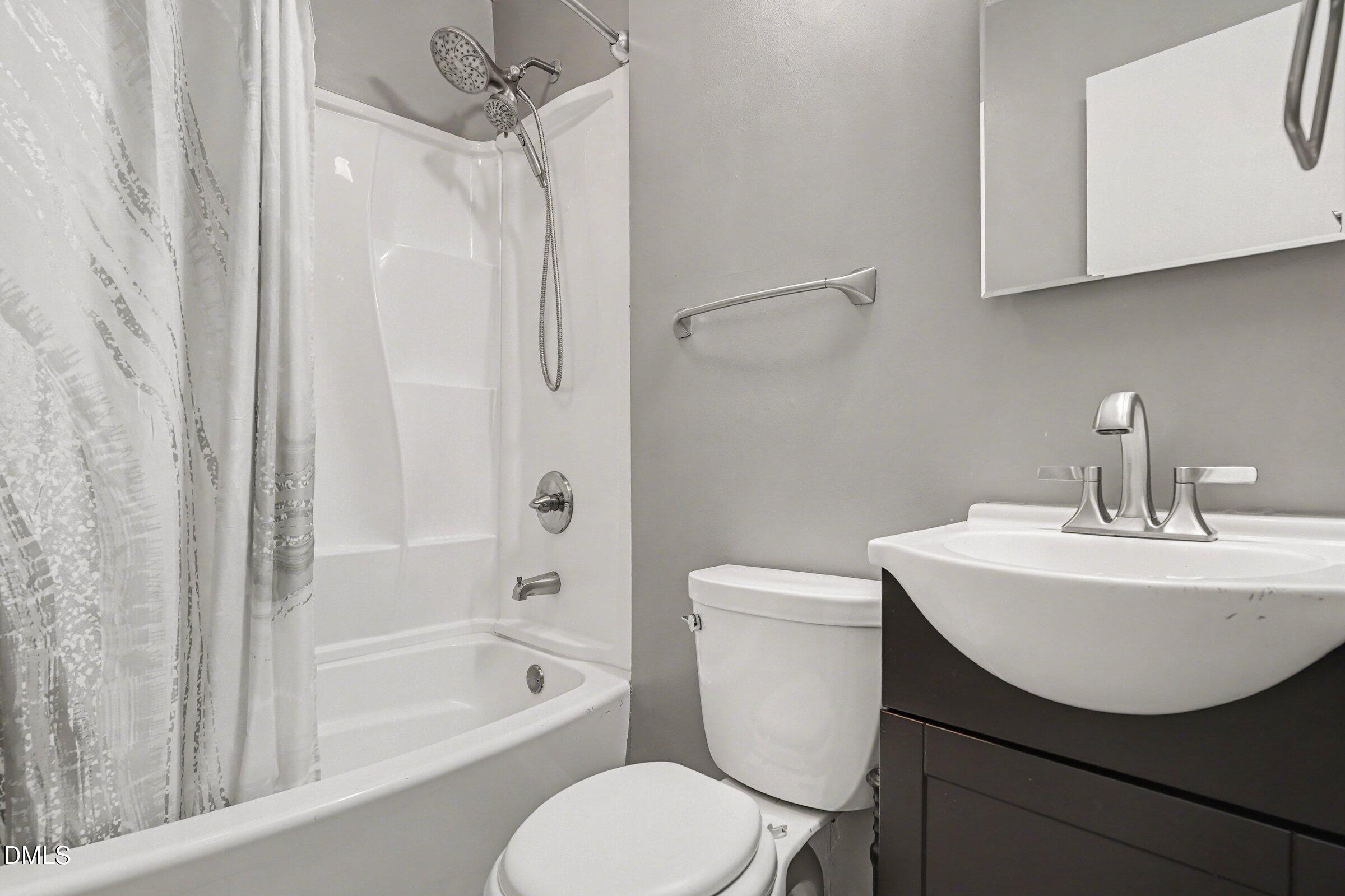 7010 Longstreet Drive C Property Photo 7