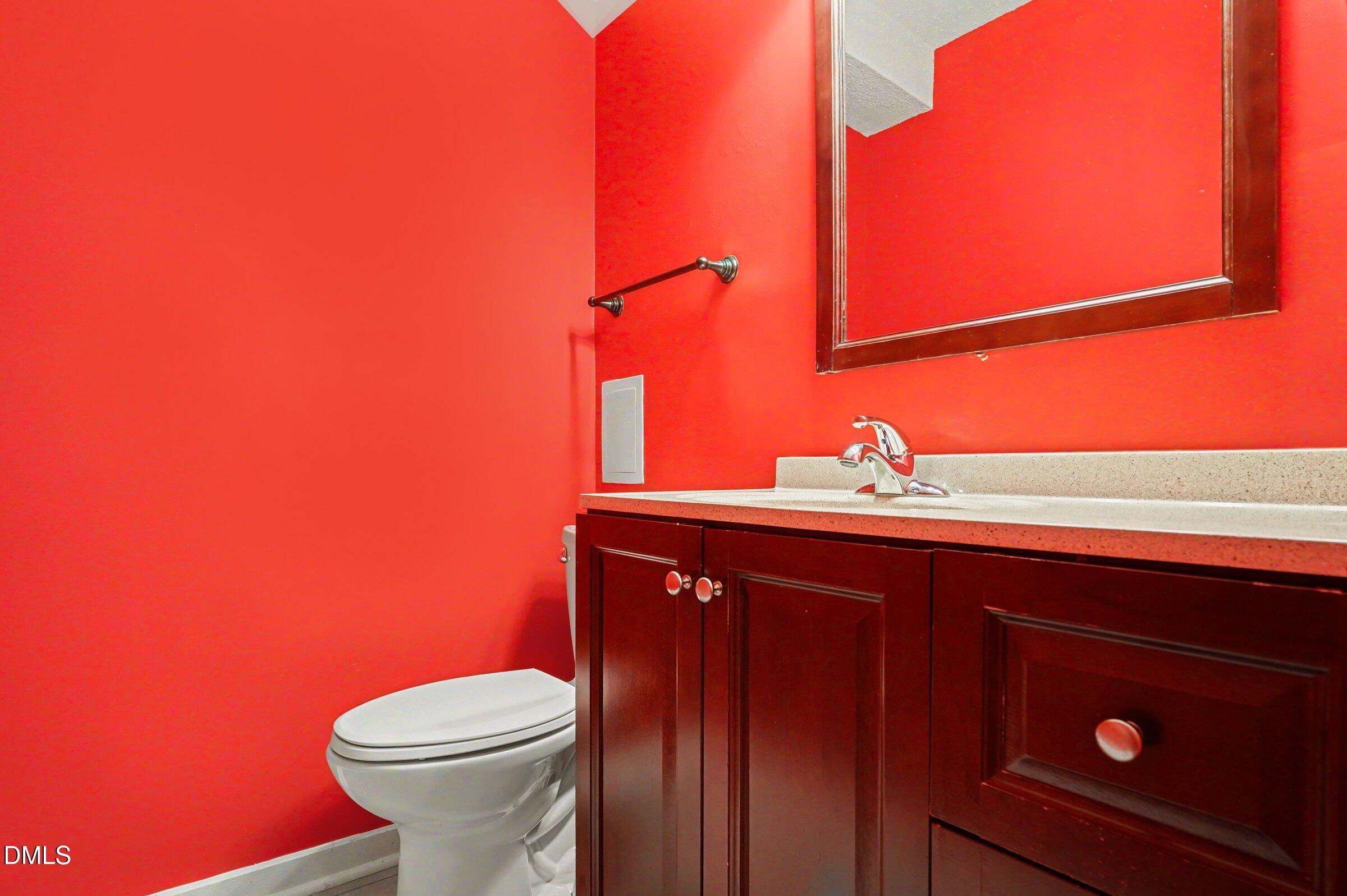 7010 Longstreet Drive C Property Photo 27