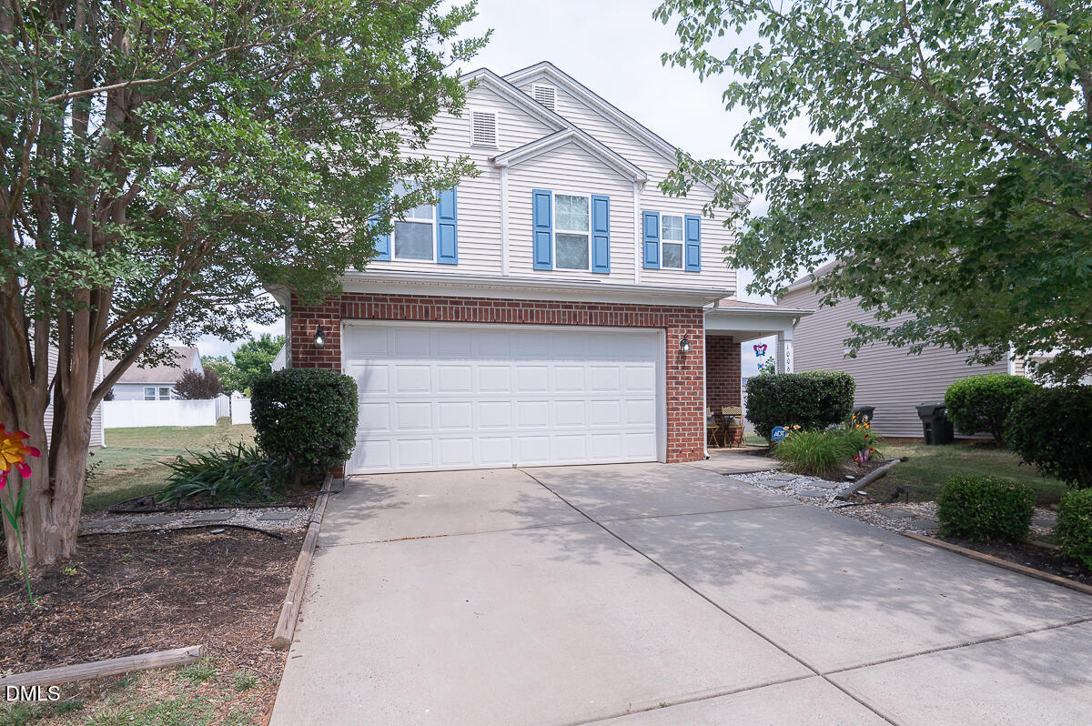 1006 Collington Drive Property Photo 1