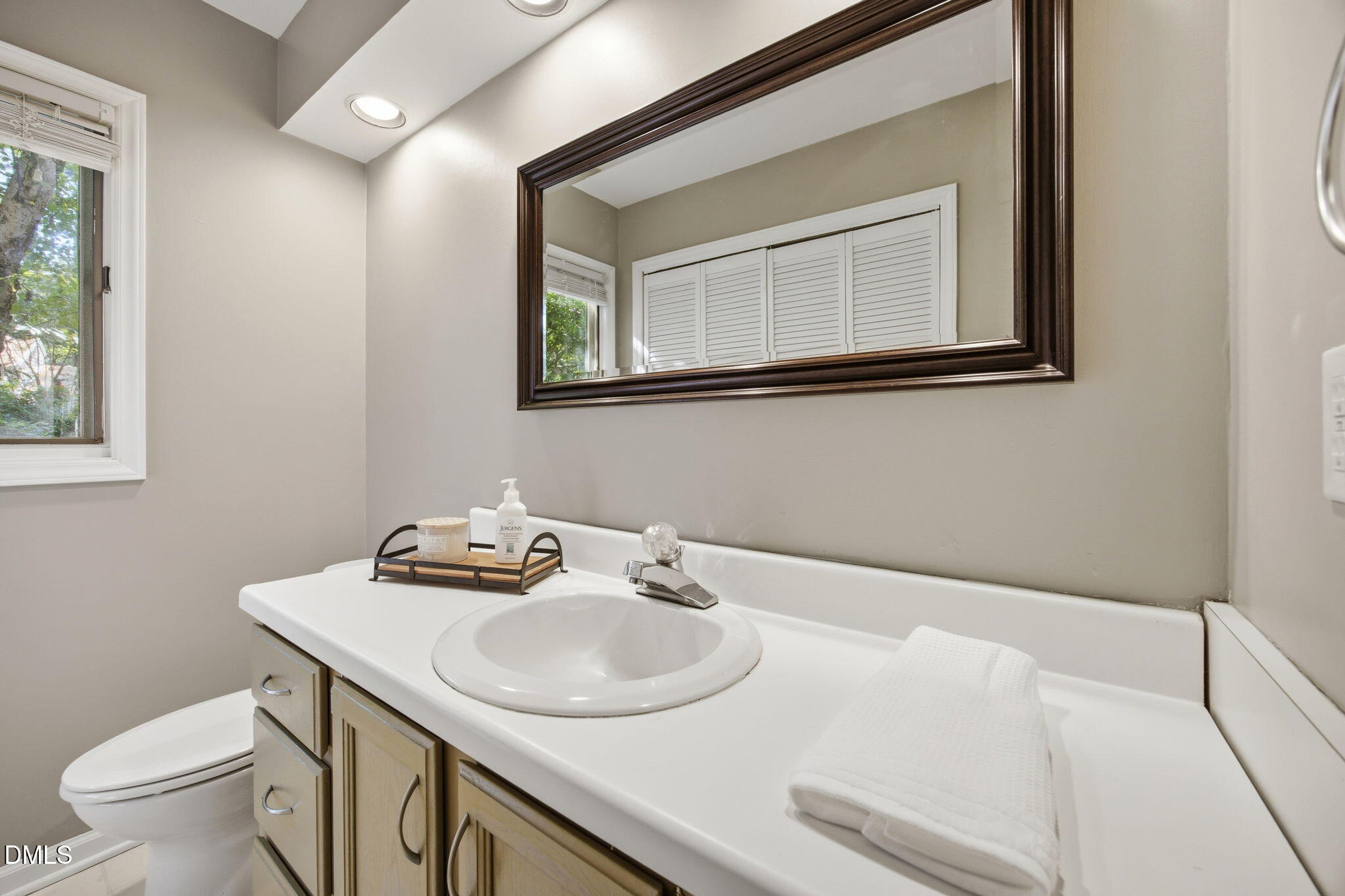 5013 Pine Cone Drive Property Photo 12