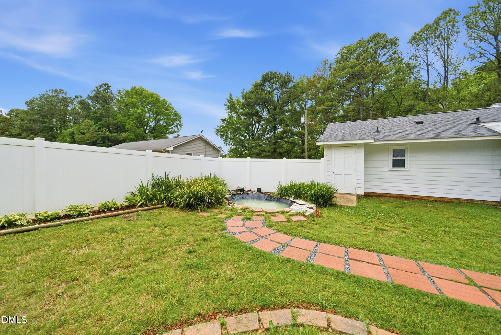 816 N Wingate Street Property Photo 41