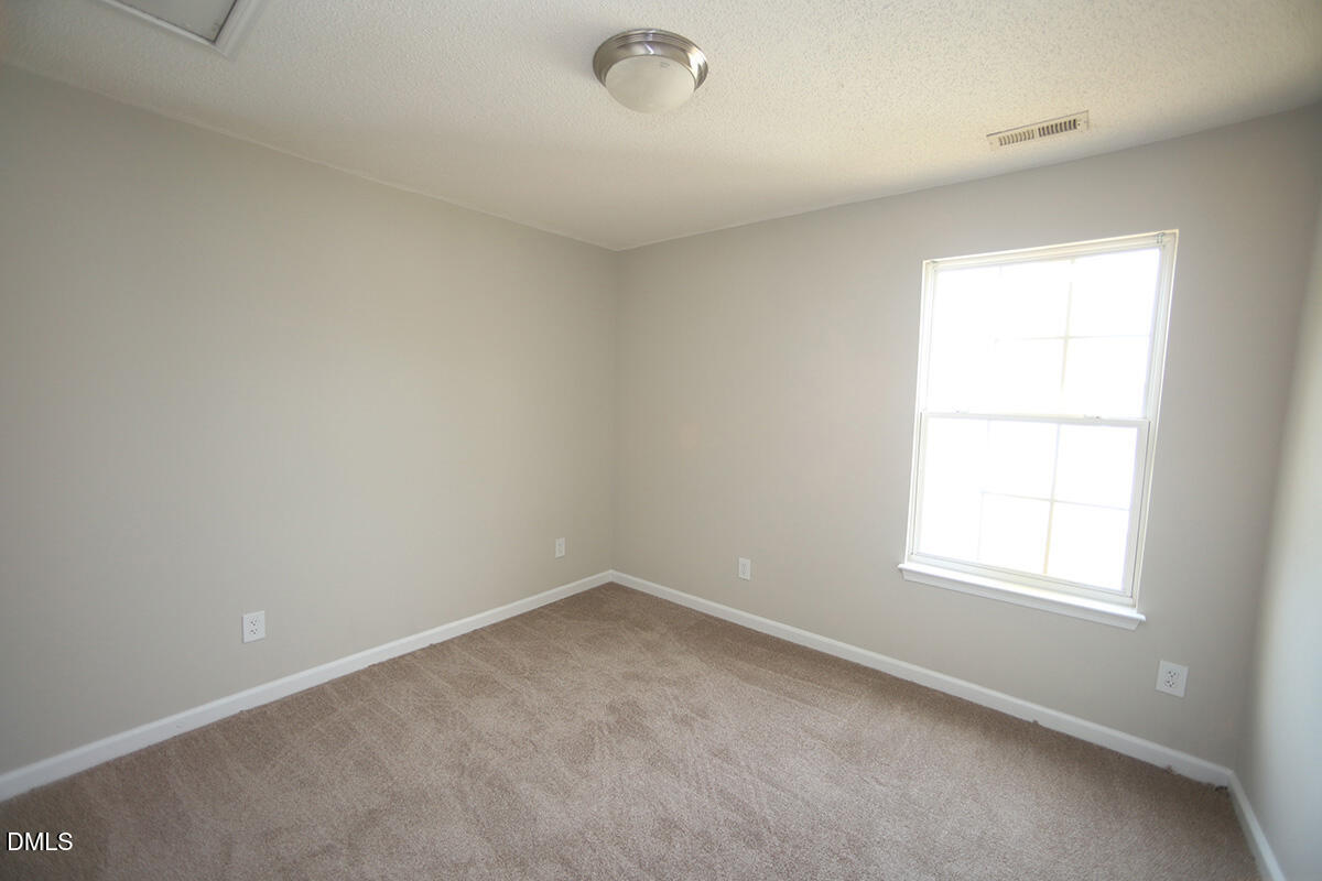 2718 Summer Stream Drive Property Photo 18