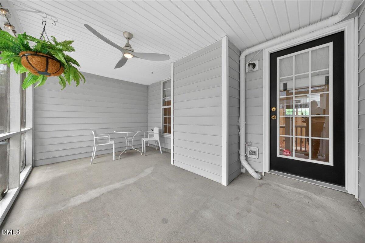 8708 Belford Valley Lane Property Photo 12
