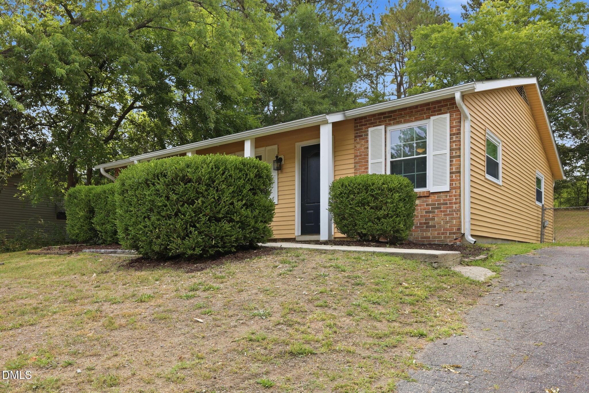 1200 Hazelnut Drive Property Photo 2