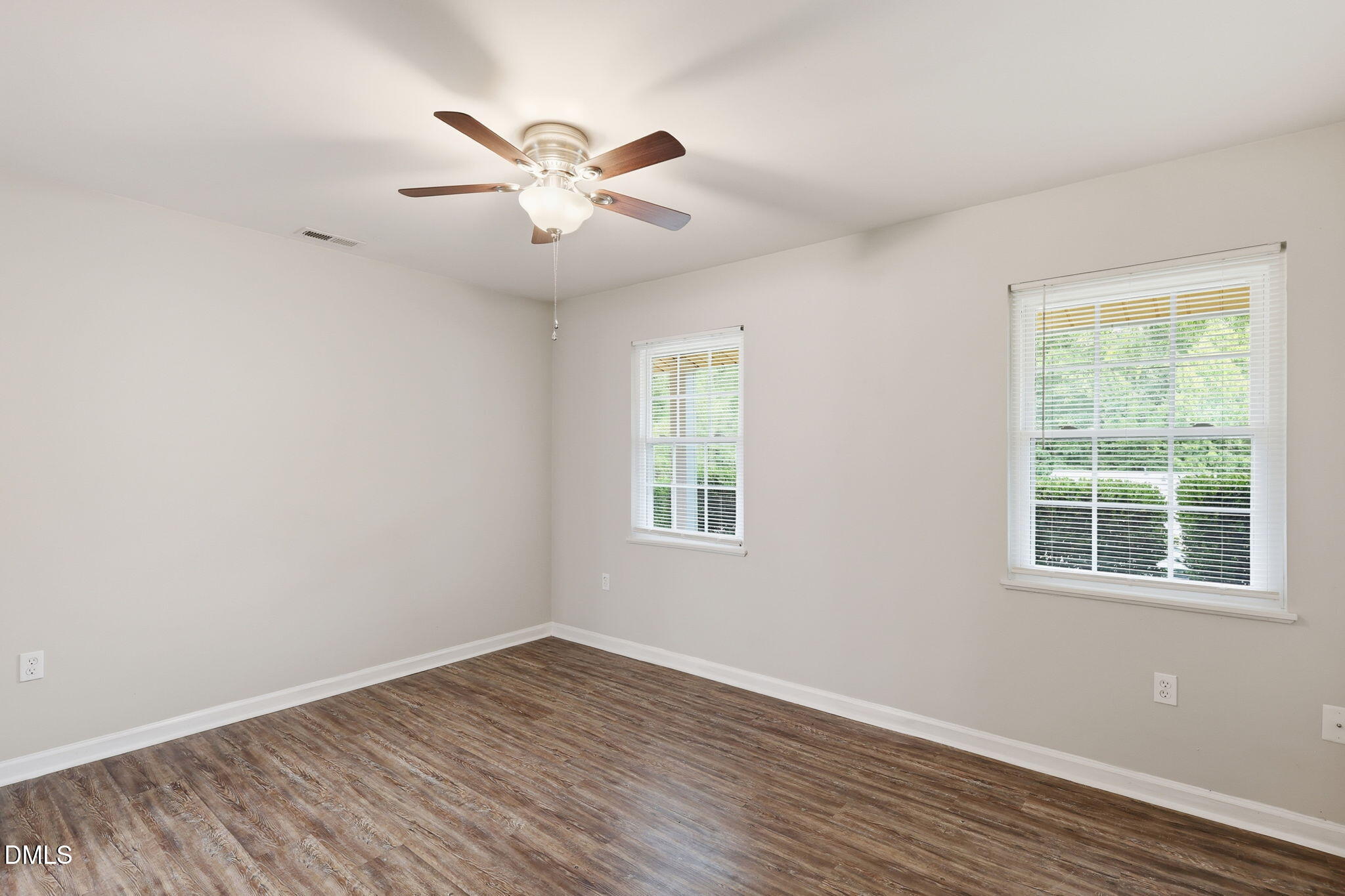 1200 Hazelnut Drive Property Photo 10
