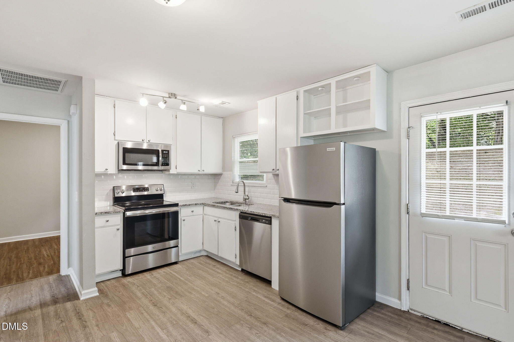 1200 Hazelnut Drive Property Photo 15
